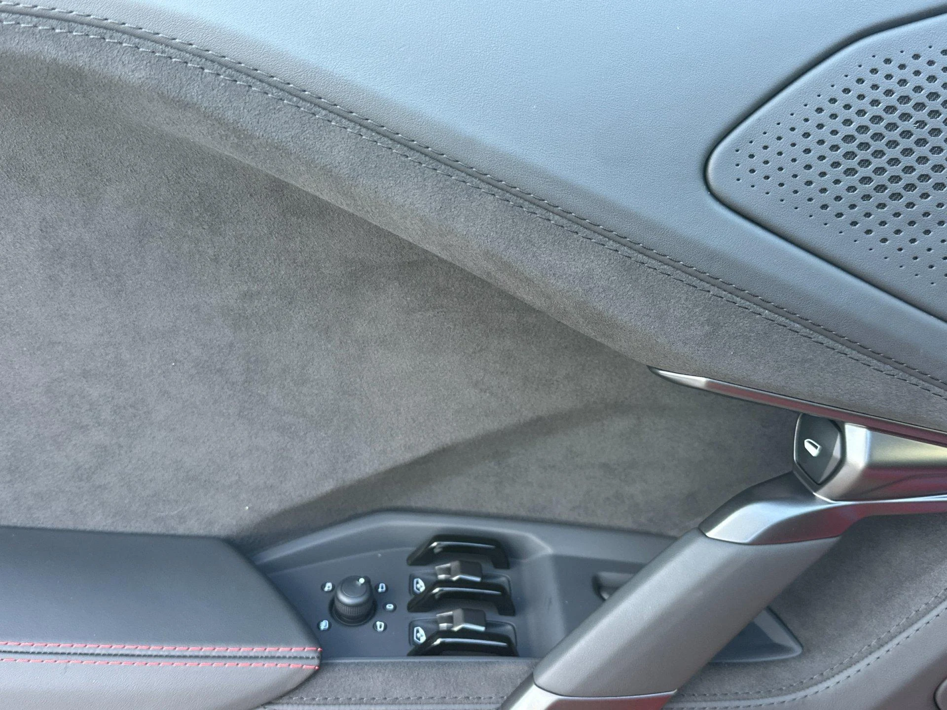 mph014_3056717798_New_2026_Lamborghini_Temerario_Coupe_1792838867_6a8e35f7d5