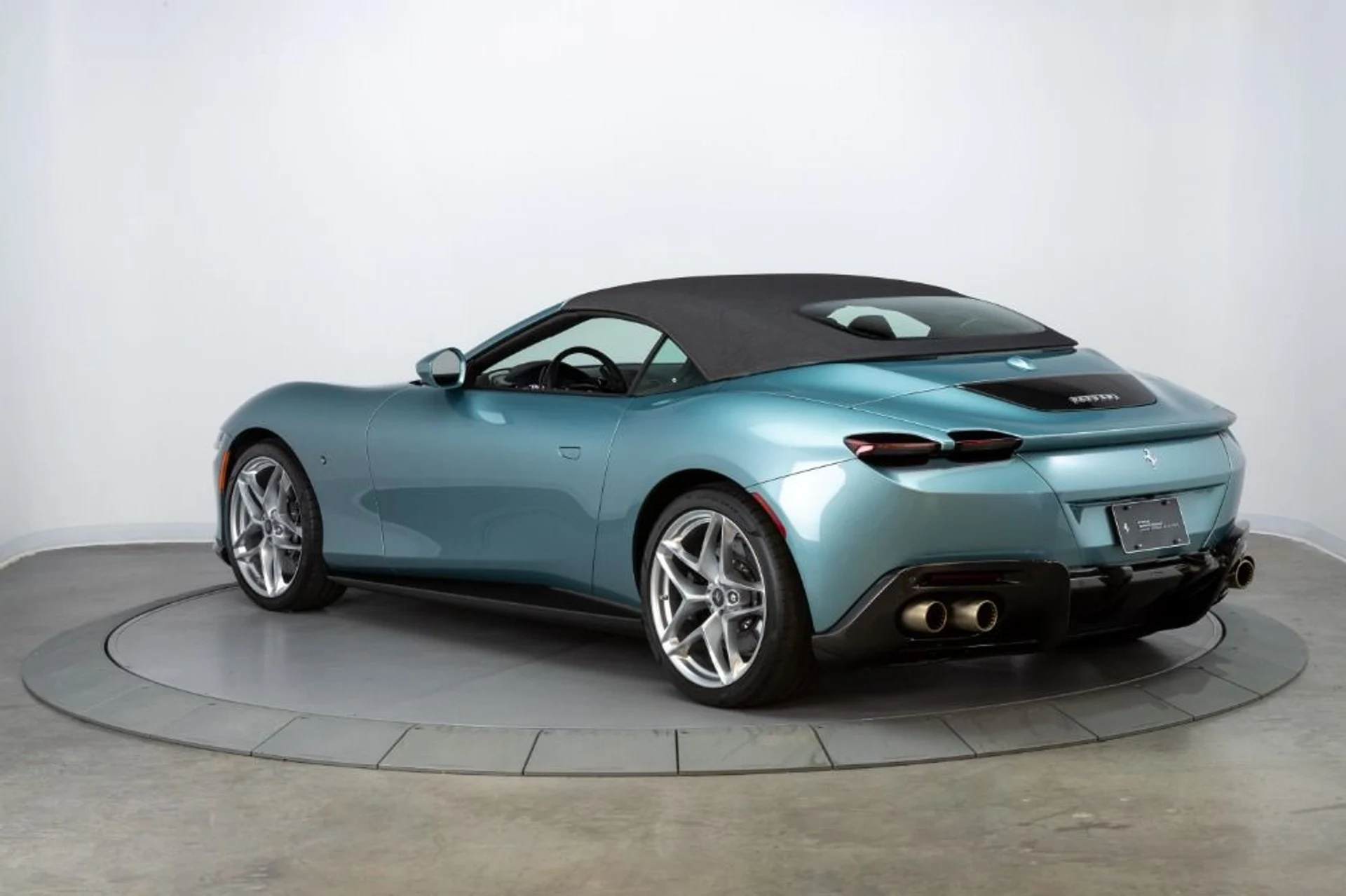 mph014_3065210822_Used_2024_Ferrari_Roma_Spider_0161ff6c15