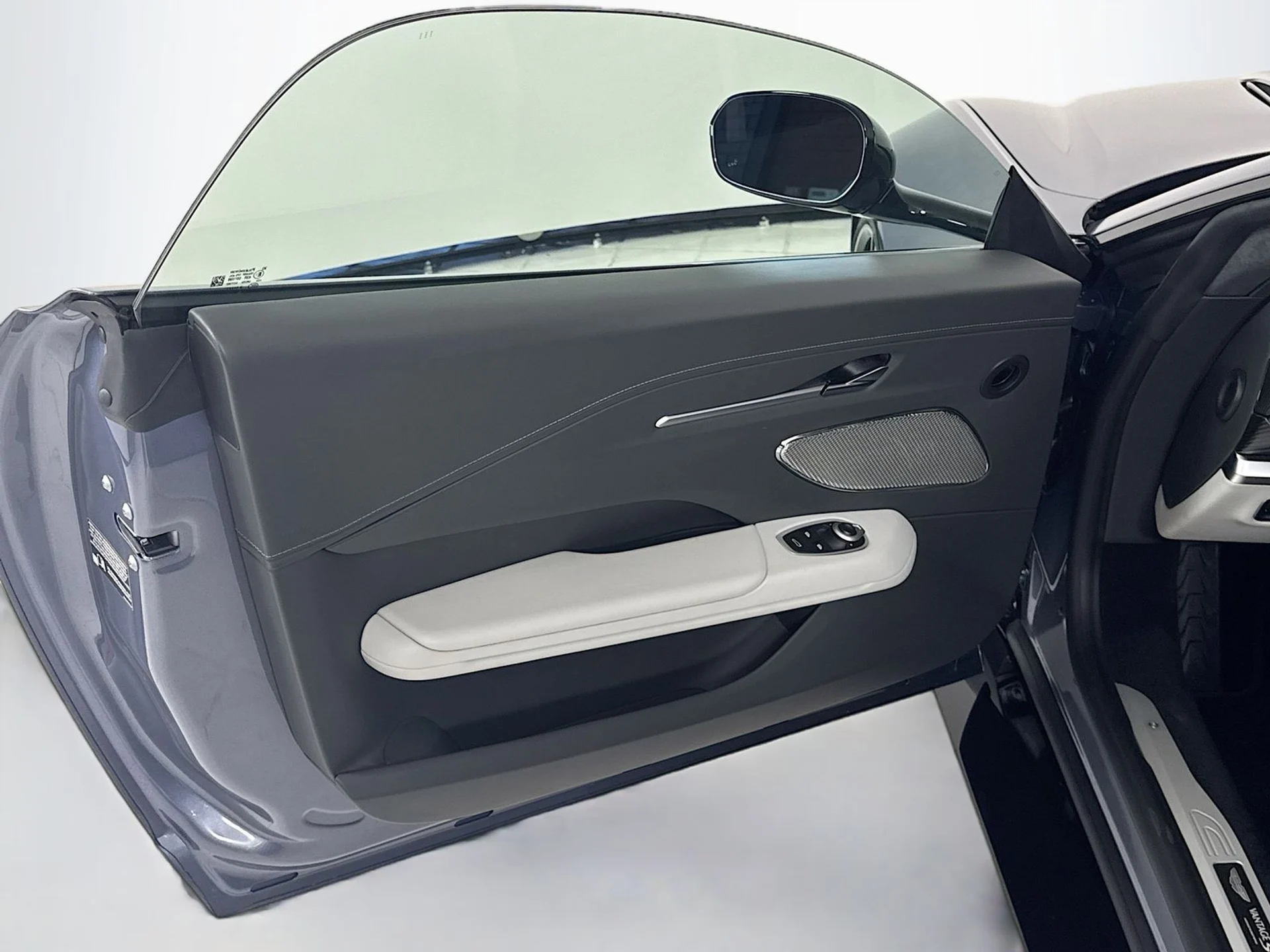 mph014_3068746128_dde98b5ef2097786908b3e73c96b6edcx_af953a8d4d