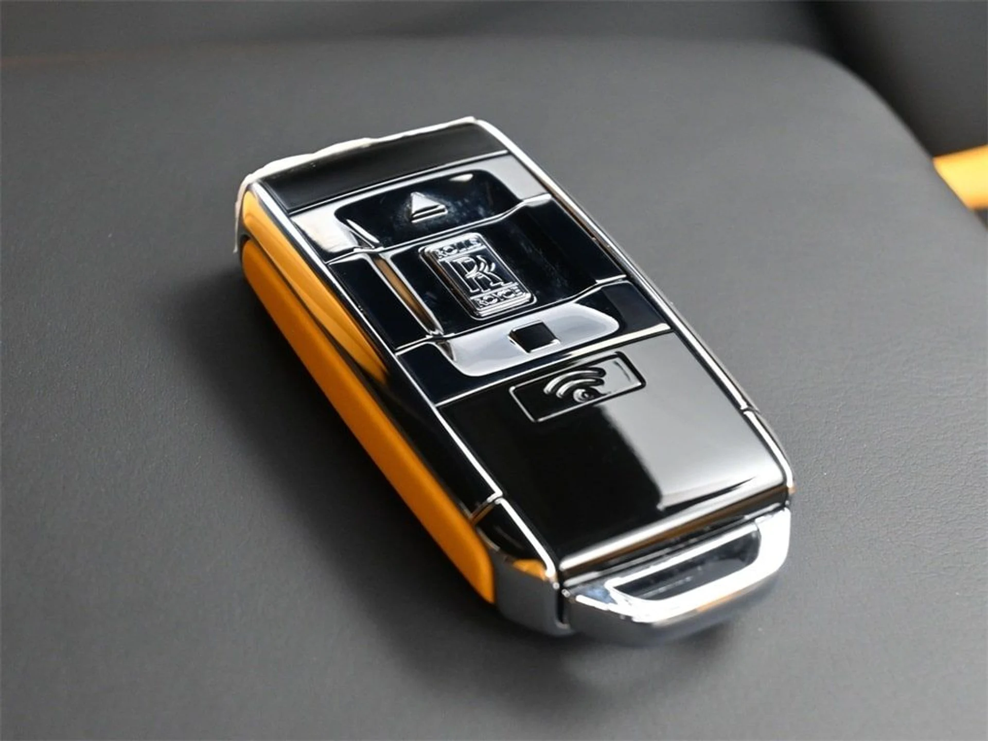 mph014_3069370147_0c2ce3da9774203ec8ade983f1cbfb19x_2f0d42bdb7