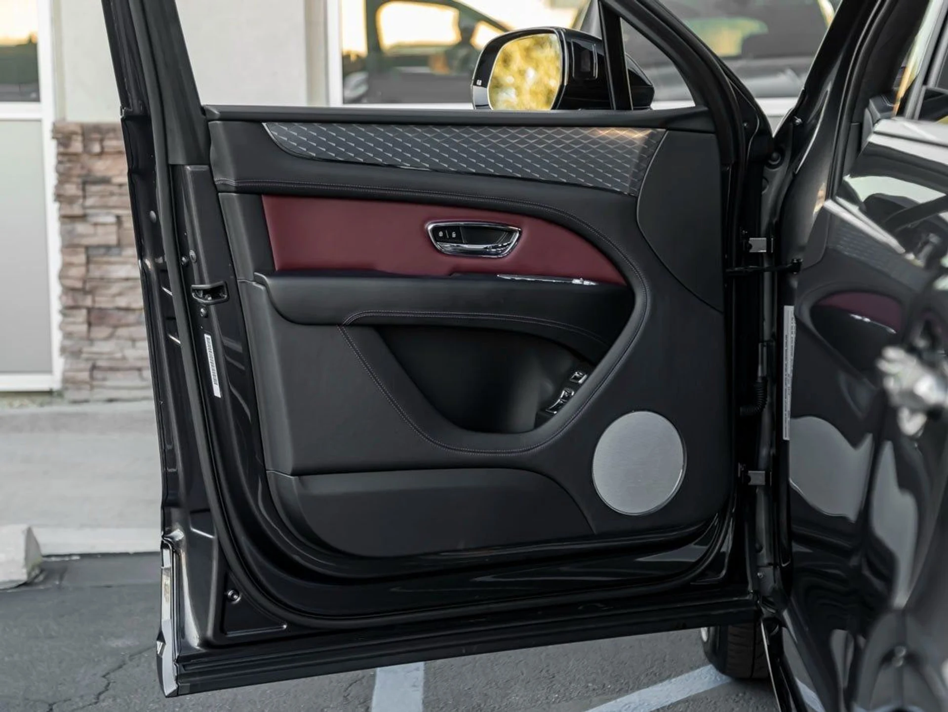 mph014_3076518502_15_4c2bc83dab