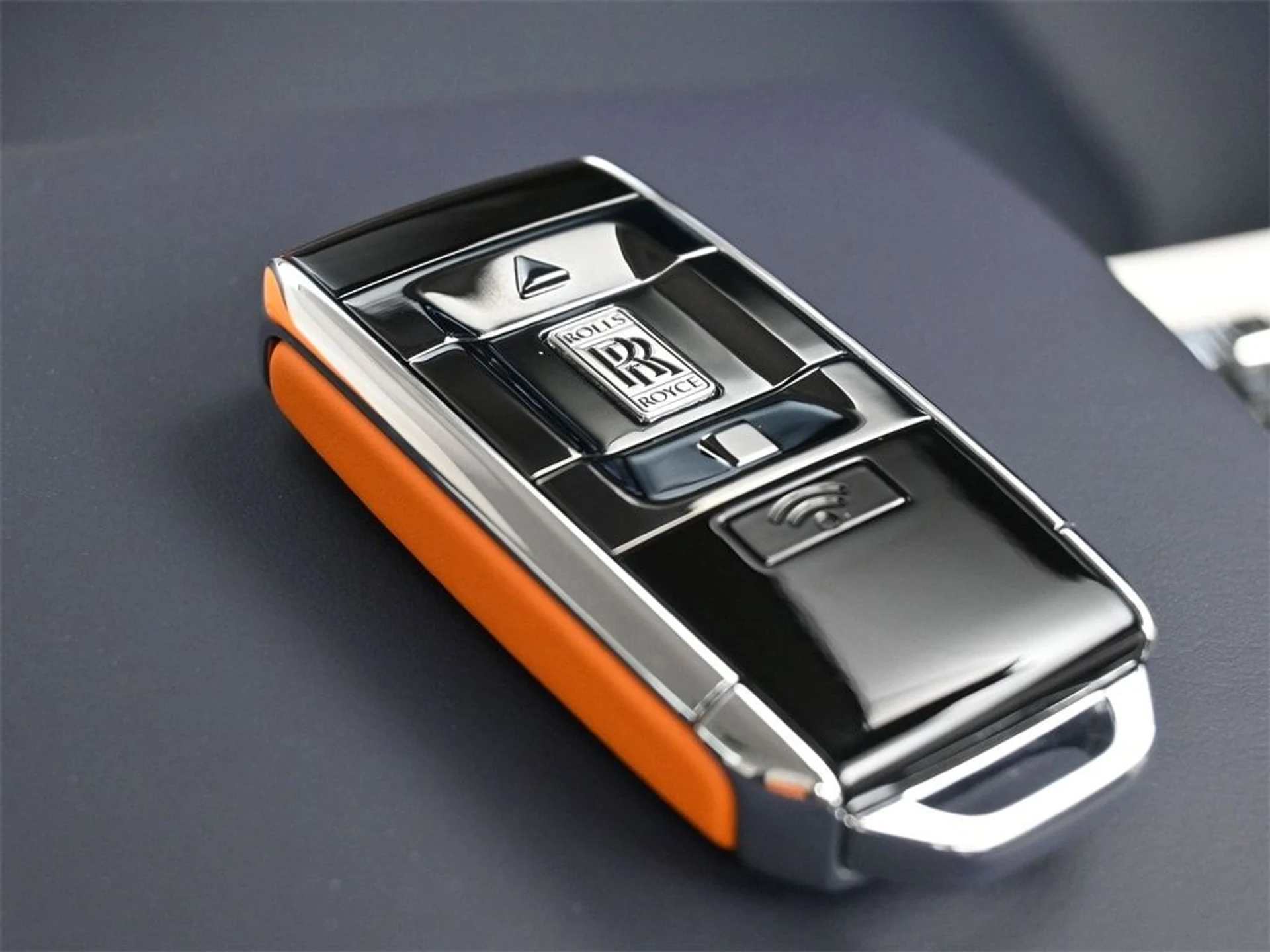 mph014_3076609538_62b9c355fdfc713fca46a4ccf8b3829bx_45ba0dacc8