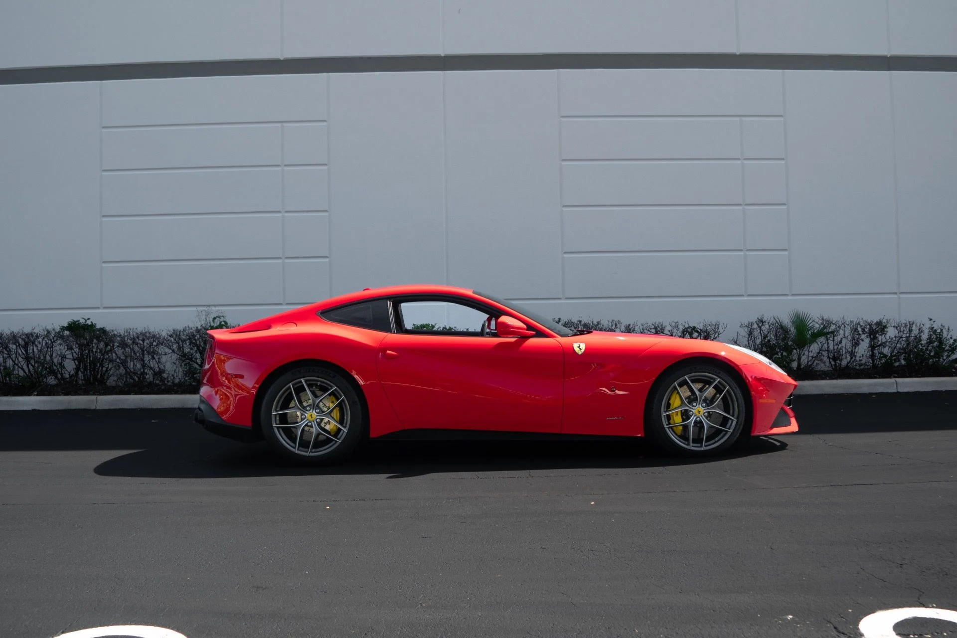 mph014_3077965436_Used_2017_Ferrari_F12berlinetta_1761715050_25c9a50676