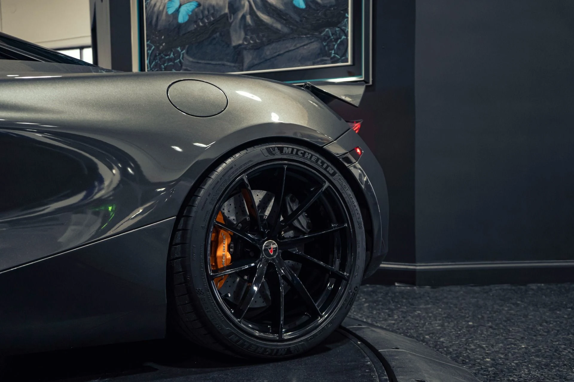 mph014_3081377004_Used_2018_Mc_Laren_720_S_Performance_Full_Carbon_Package_1774472024_705a146daf