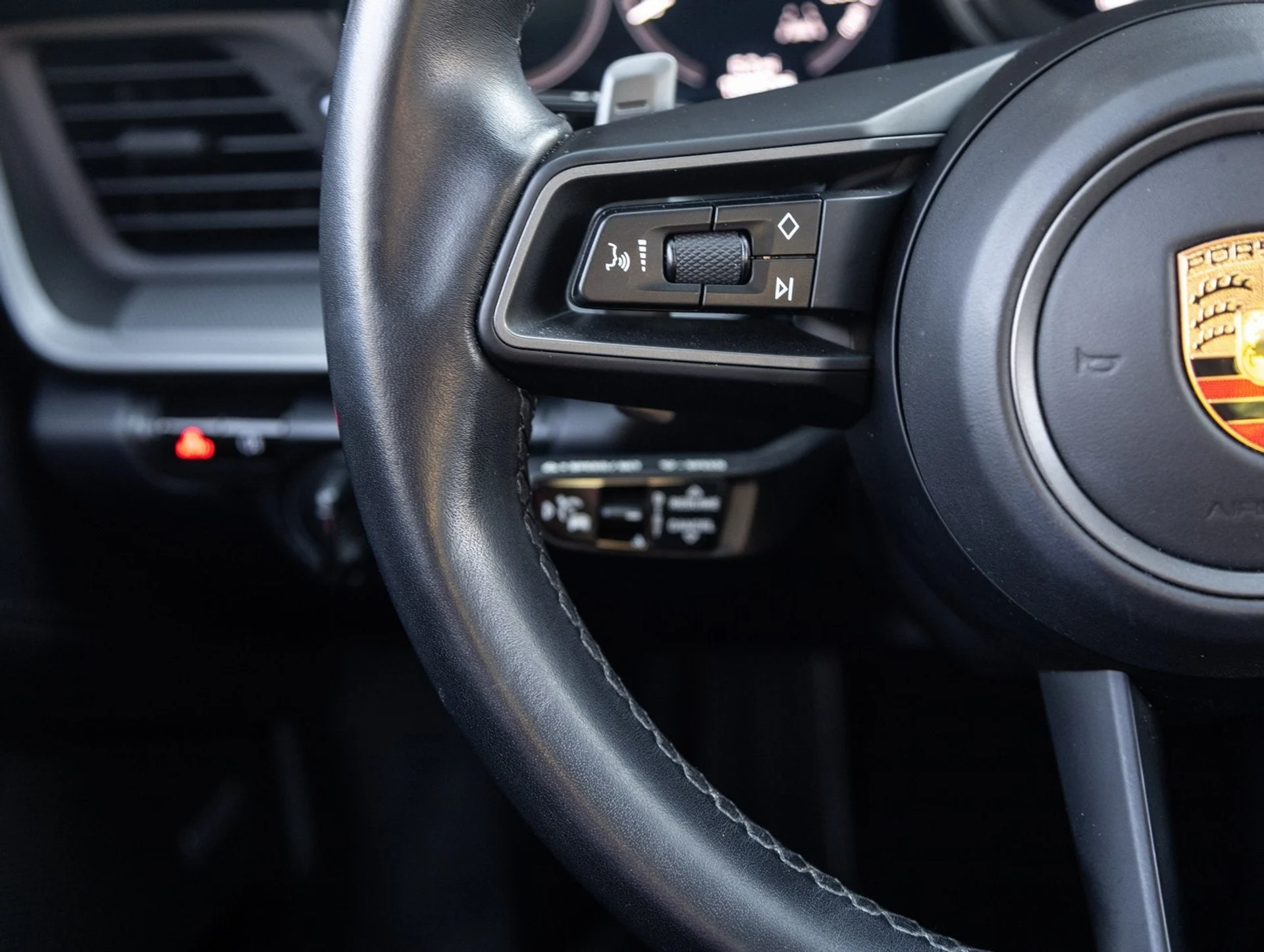 mph014_3081704867_15_2fc563e7c1