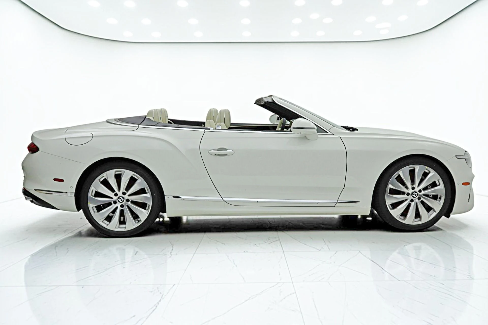 mph014_3087475491_New_2026_Bentley_Continental_GTC_482958f0d8