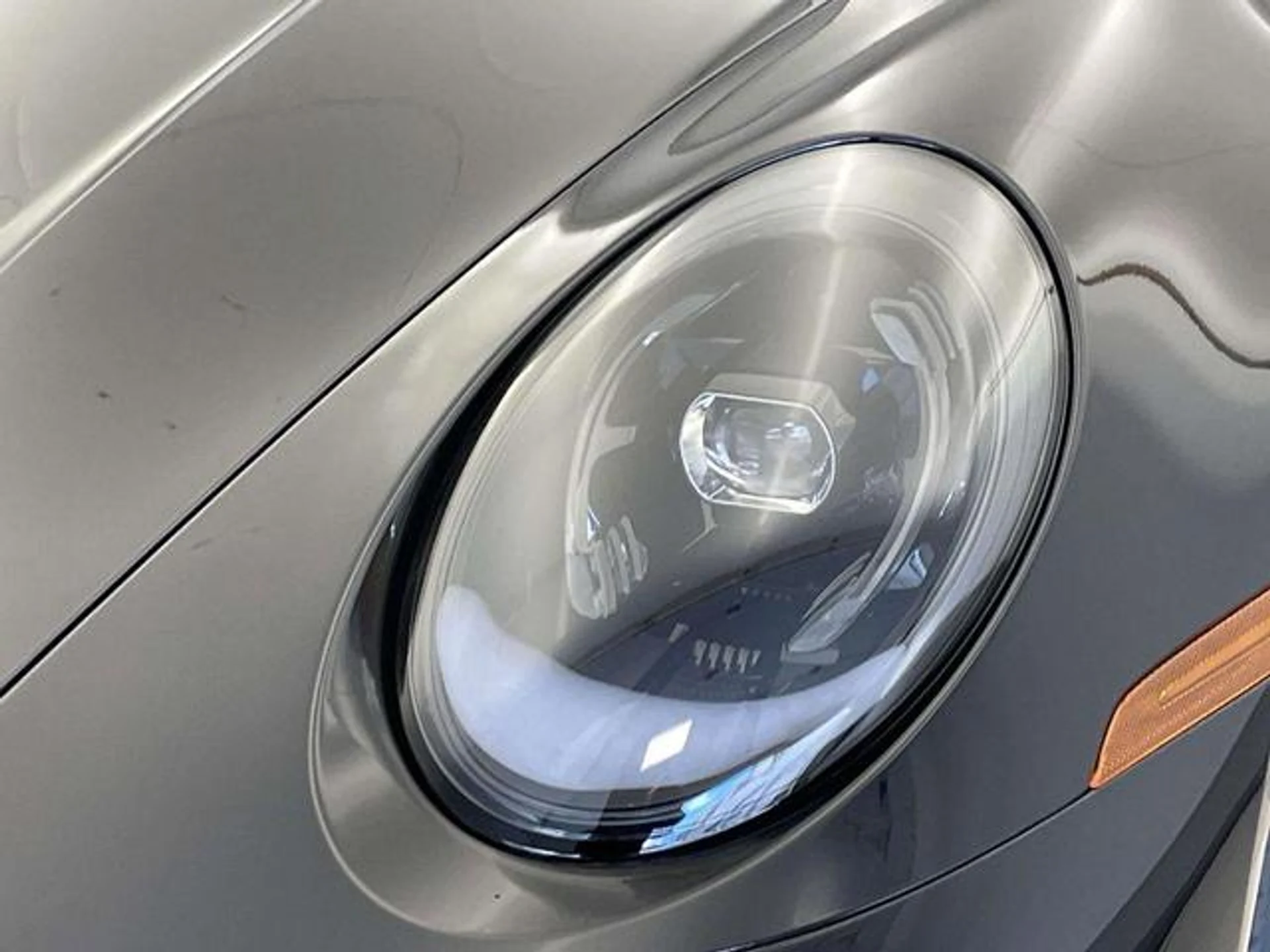 mph014_3094497930_ab_Bngr_Or_Ec653s6ird_Vod_L_Czd_Zk_c52be88e3f