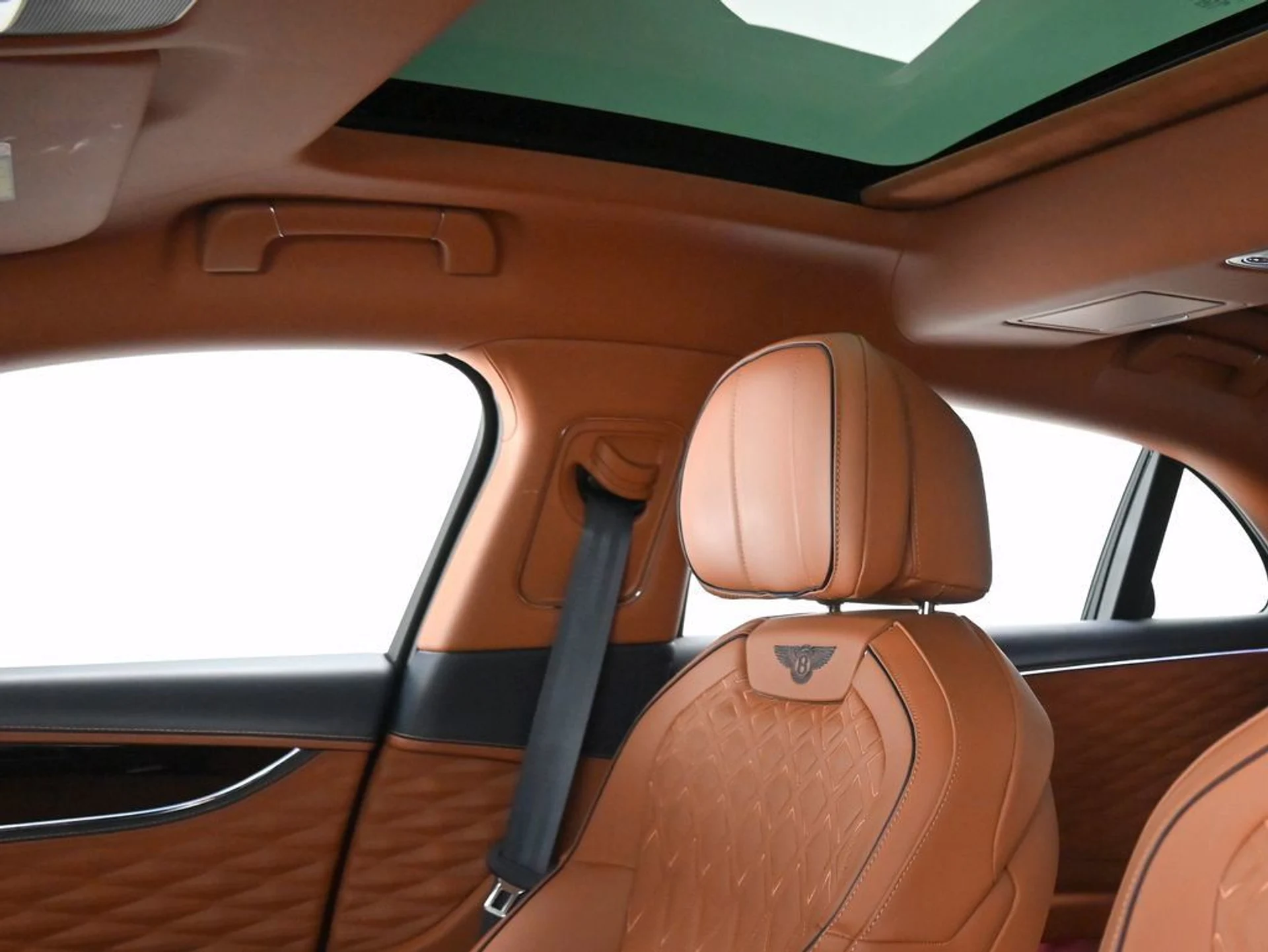 mph014_3099226238_0246cf0c35e945128889f037e0c595ad_2e5d144382