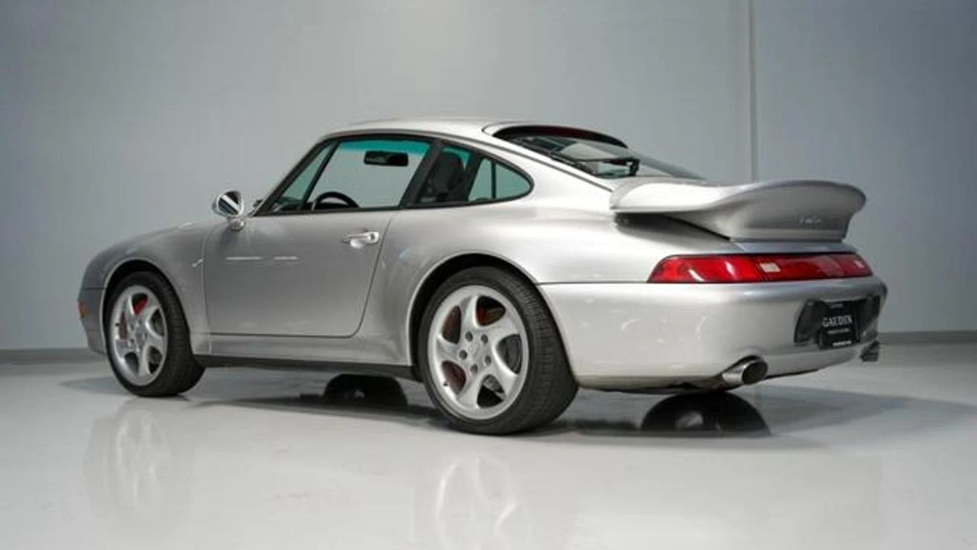 mph014_3099317359_hm_Eqn8_Uj_TS_Id_R_Qbj_Lz_LA_8ij5_Eus_425e5fbafe