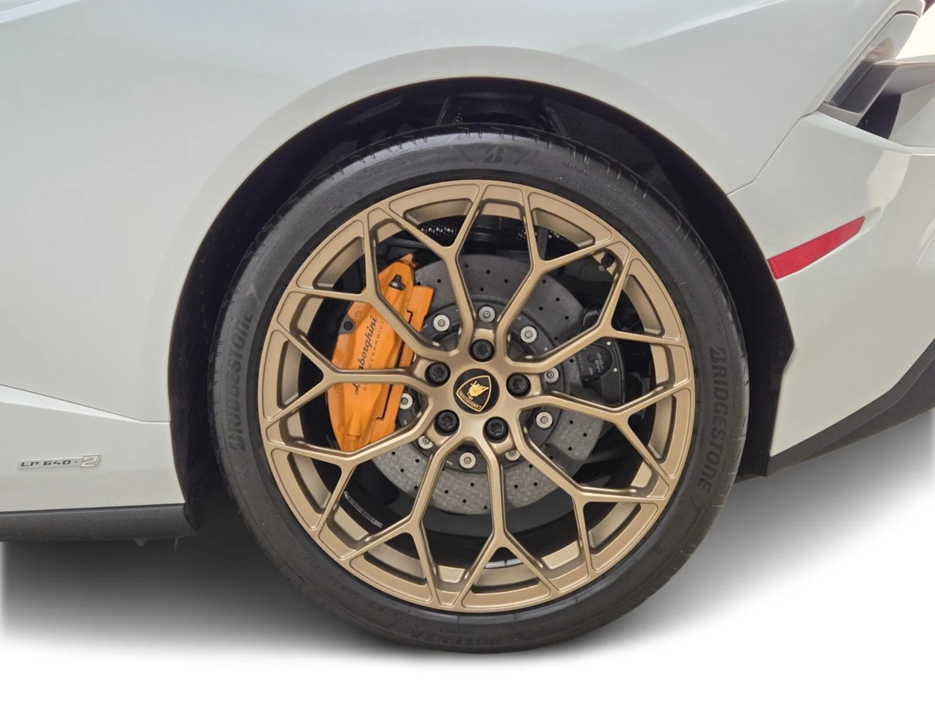 mph014_3112560742_Used_2023_Lamborghini_Huracan_Tecnica_1777355906_9be467eaf7