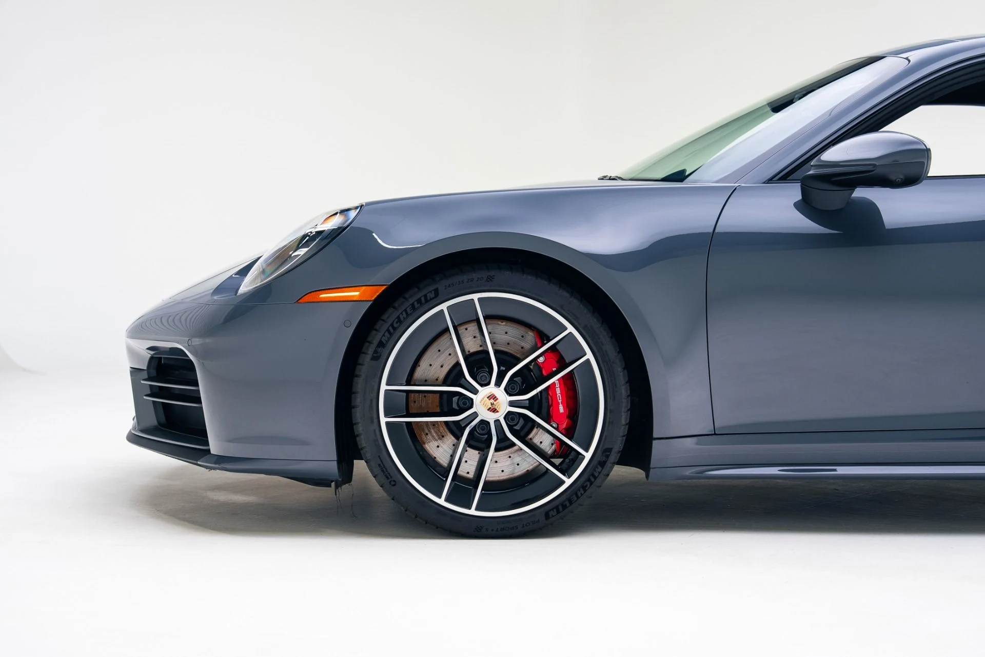 mph014_3117367775_Used_2025_Porsche_911_Carrera_S_1767146982_8767626fbf