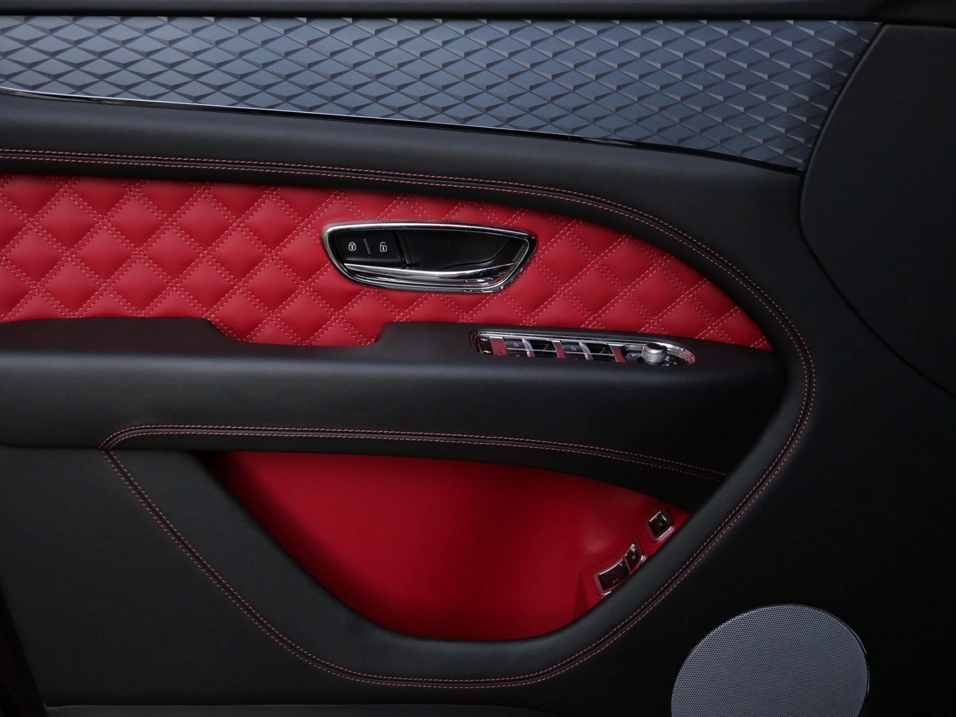 mph014_3119634937_b73d5c7a40f6083fc435703fad3a614ex_78686f1fc2