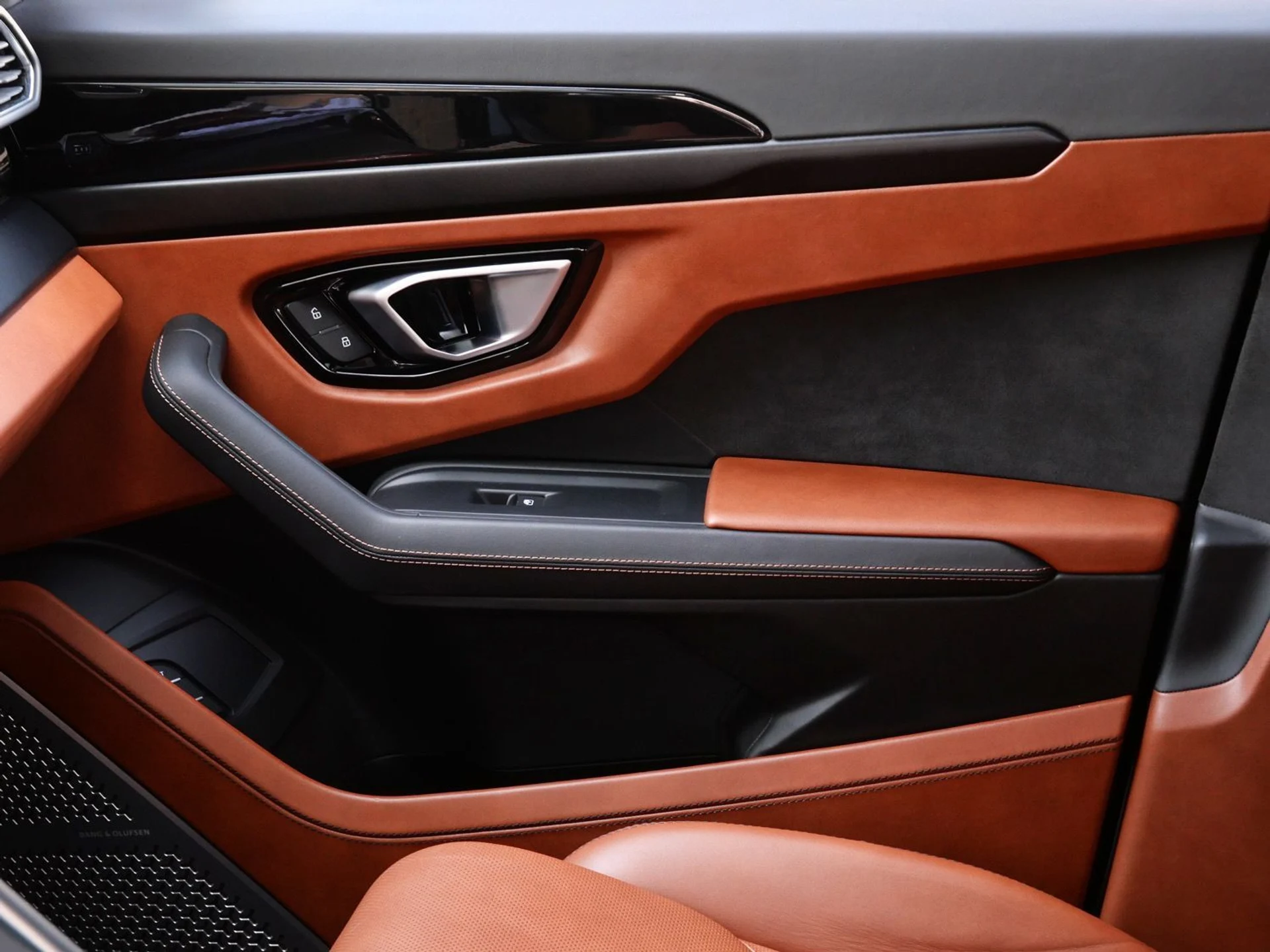 mph014_3126880078_241ce92532b75ea748d0d797d4892b4fx_81c6b2aeaf