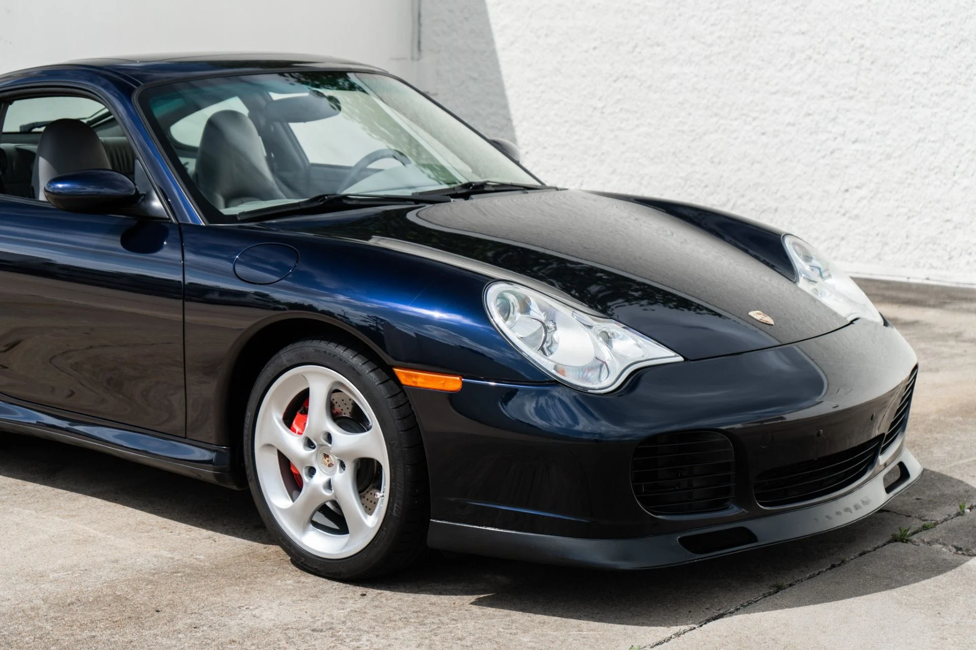 mph014_3128816543_Used_2003_Porsche_911_Turbo_1776447916_5a4a8babfa