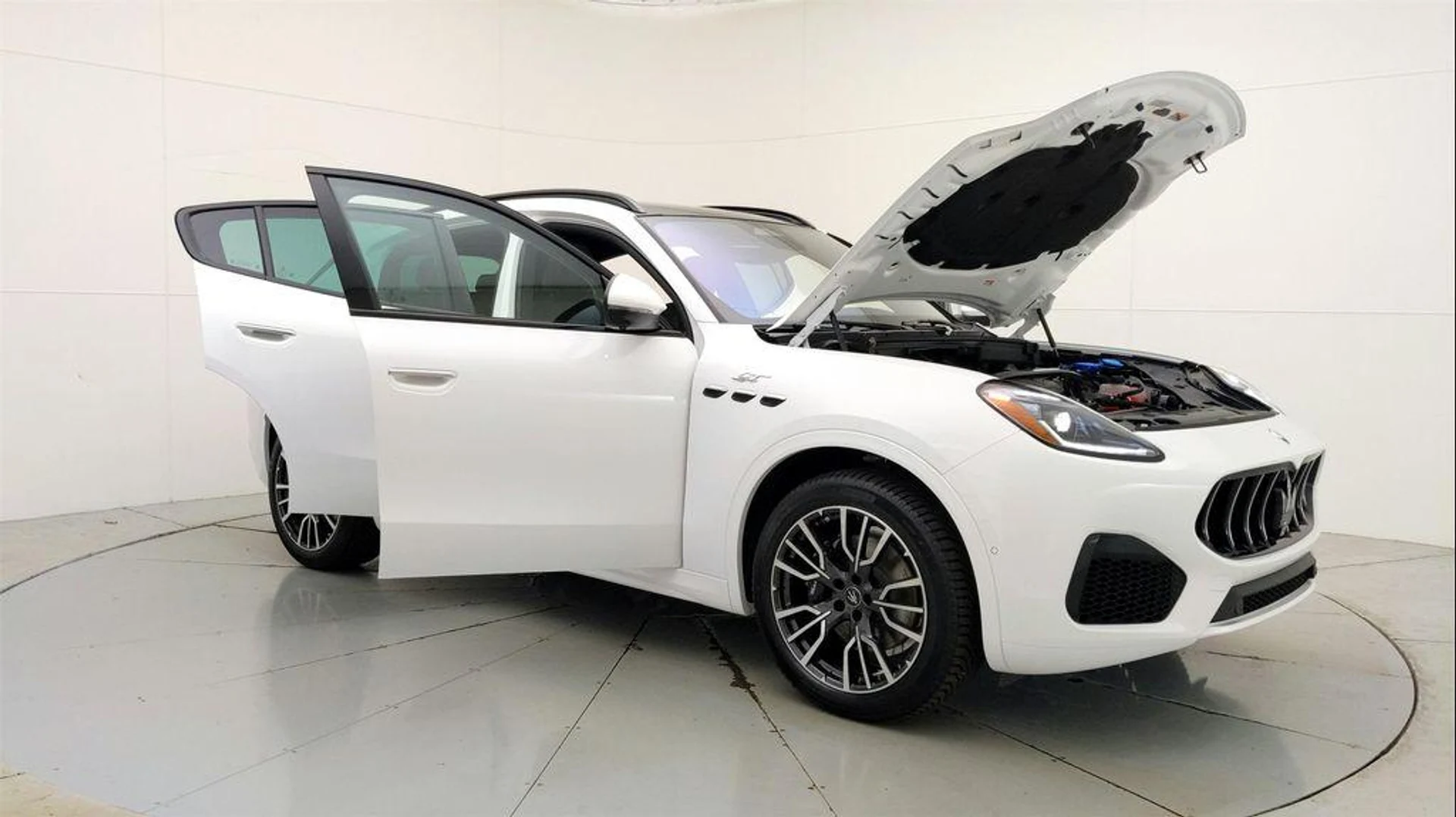 mph014_3135237517_Ztt_WS_8_F4_m_Hux_C_Mzqtxw5_Nl_YVEQ_56c430ee7d