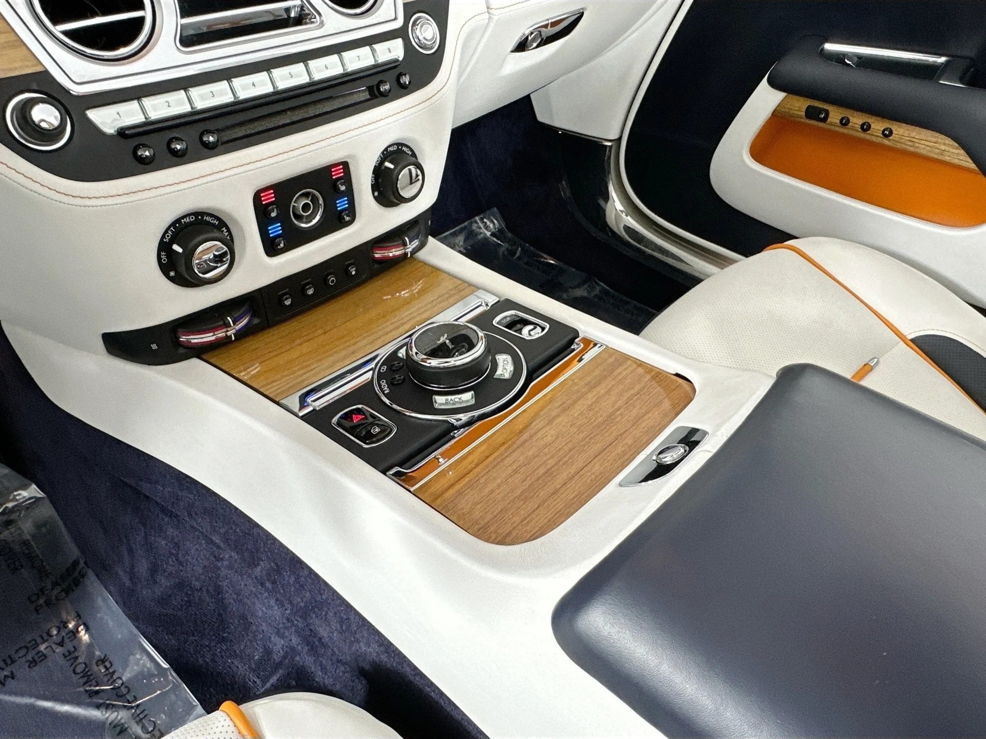 mph014_3137272027_15_db6230ae3f