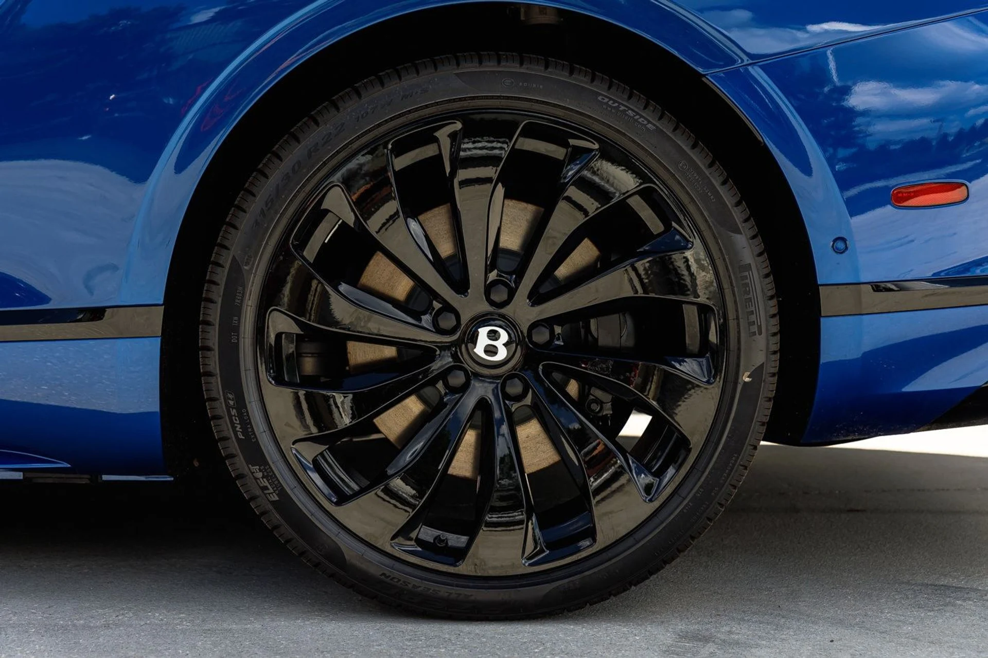 mph014_3138030242_70fed1609a19258199e43e1d4e3c69e5x_8fa24d4187