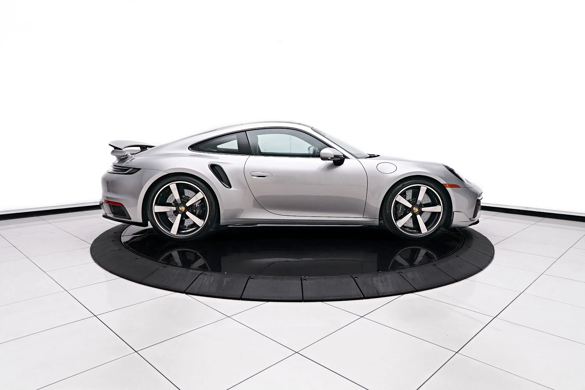 mph014_3139834401_Used_2024_Porsche_911_Turbo_S_1754417049_498d78161e