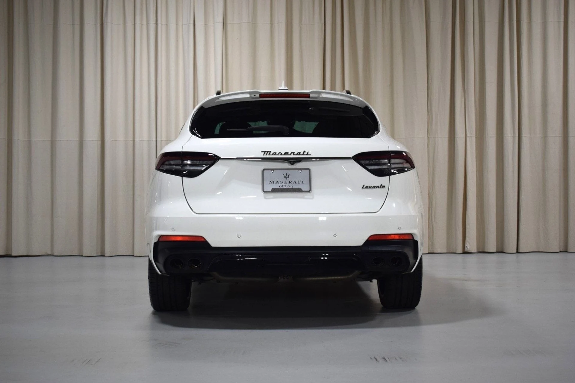 mph014_314504081_95dbbc5adfcef68a998cbcf002bec1f2x_a61fdbd36c