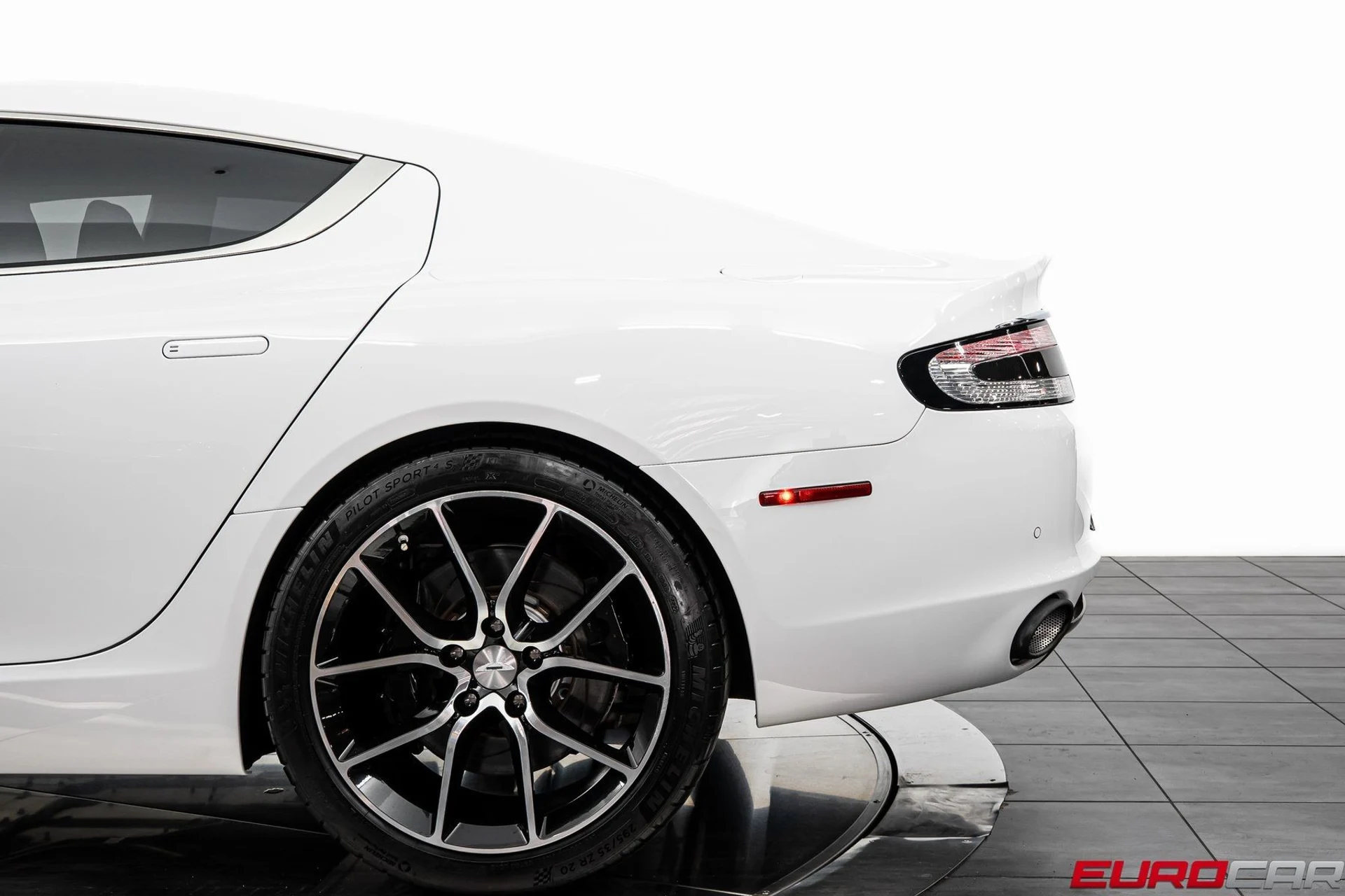 mph014_3146379067_image_15_ef8509048f