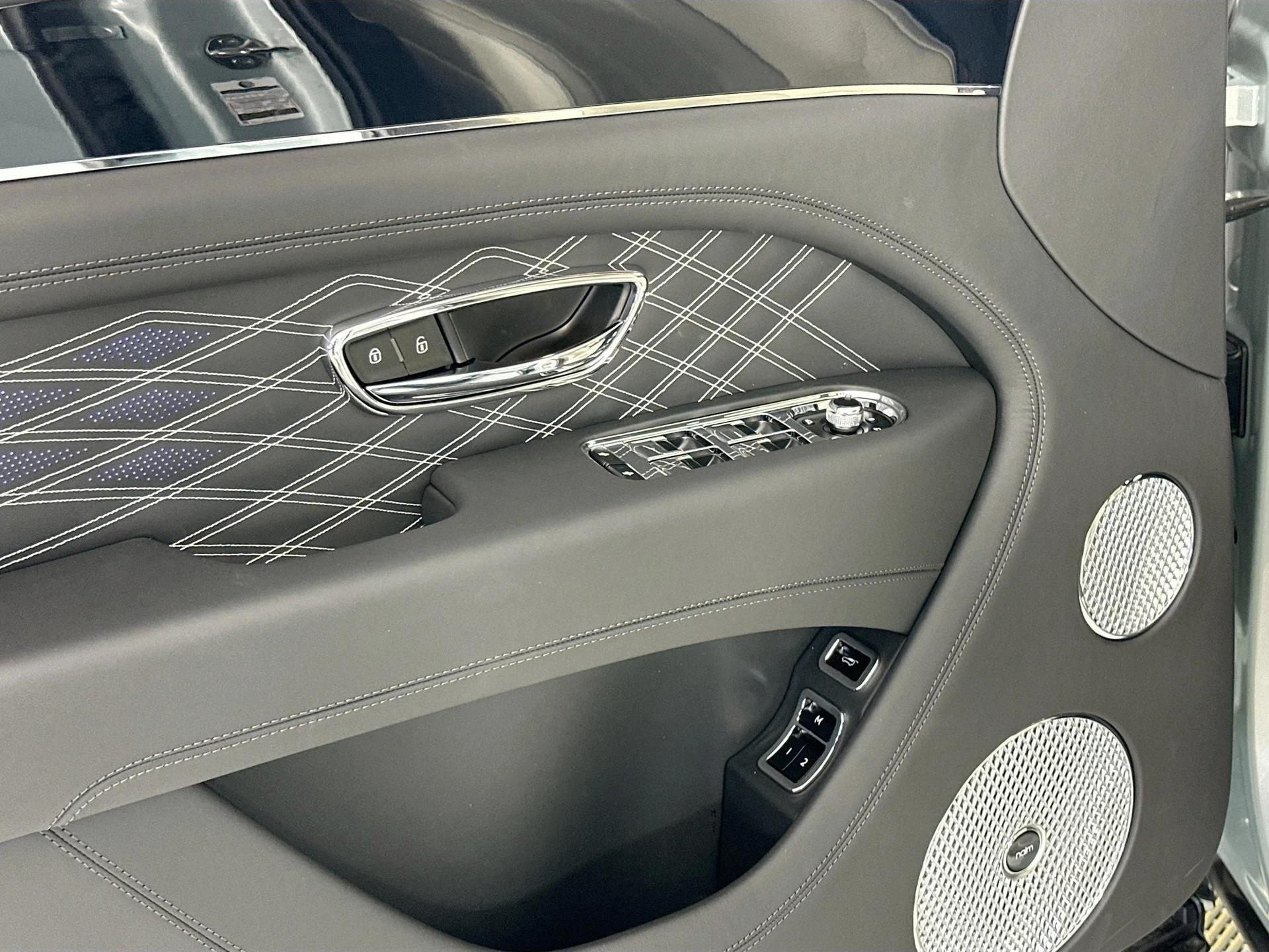 mph014_3153225776_15_6554449478