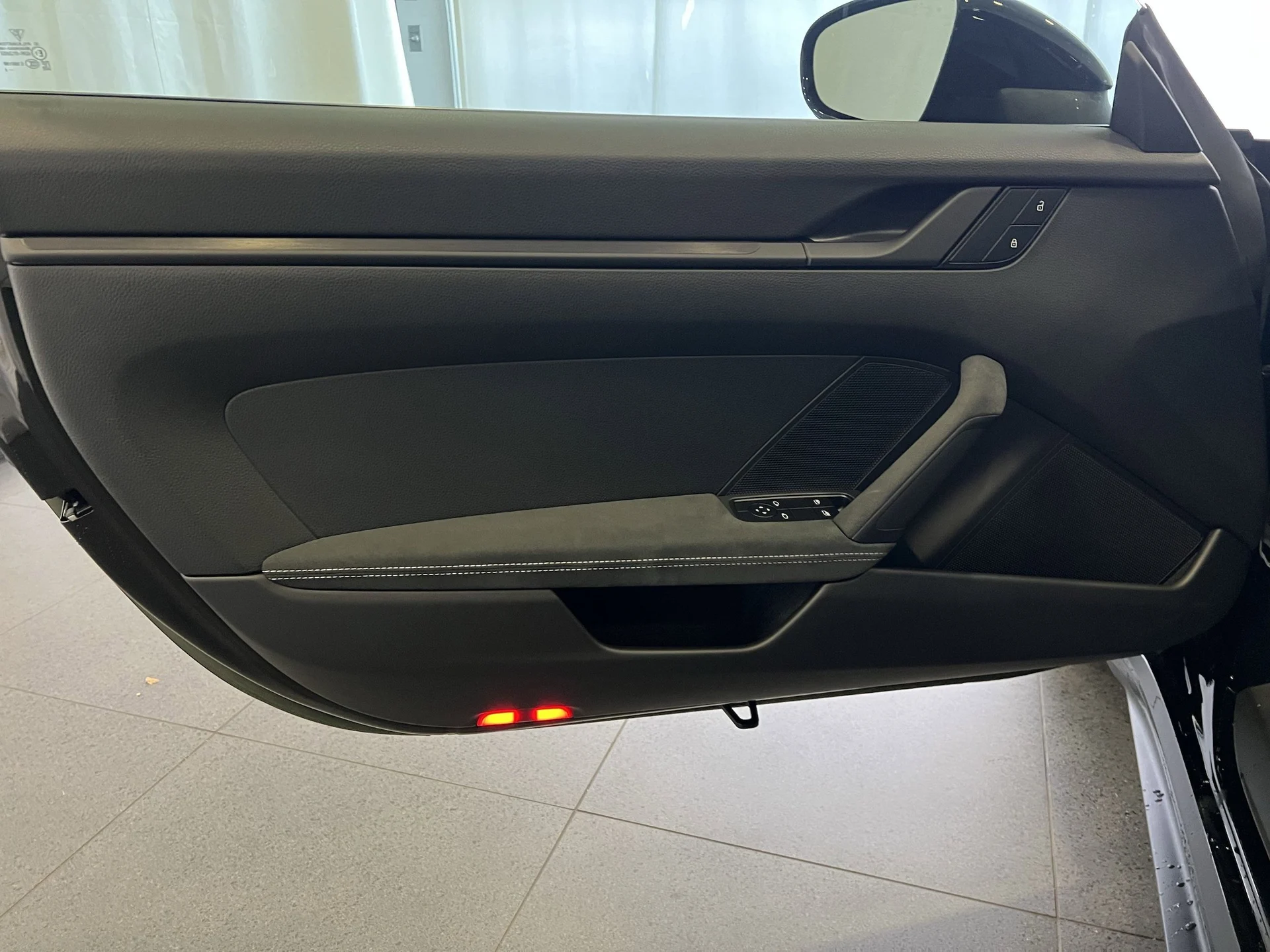 mph014_3153495058_484b2d54a76397cb8d6d0e5dd54f2cdax_2eac6431f3