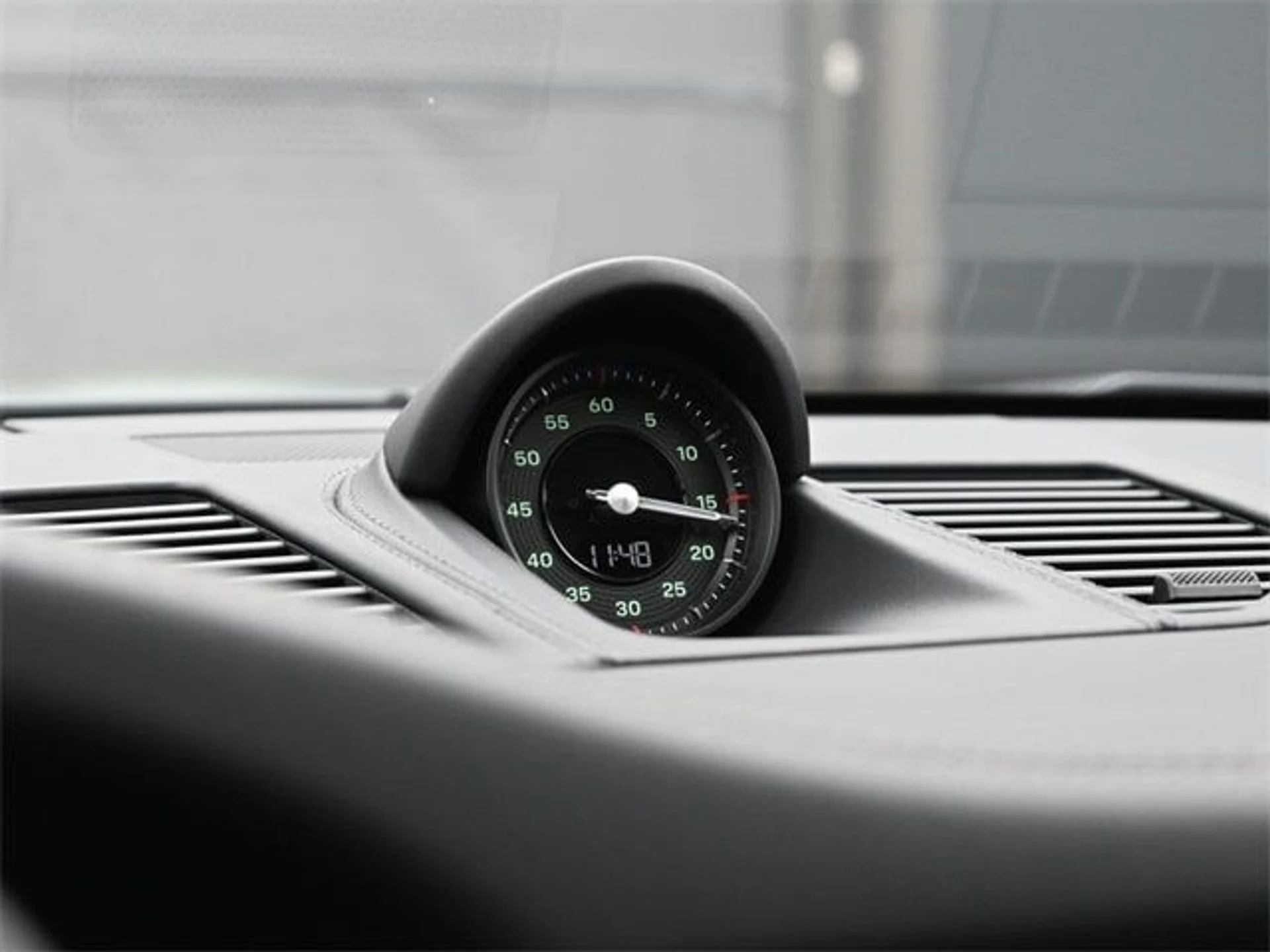 mph014_3159320100_fef1bc1244b5d6b605f4c57762da3119x_ab489774c9