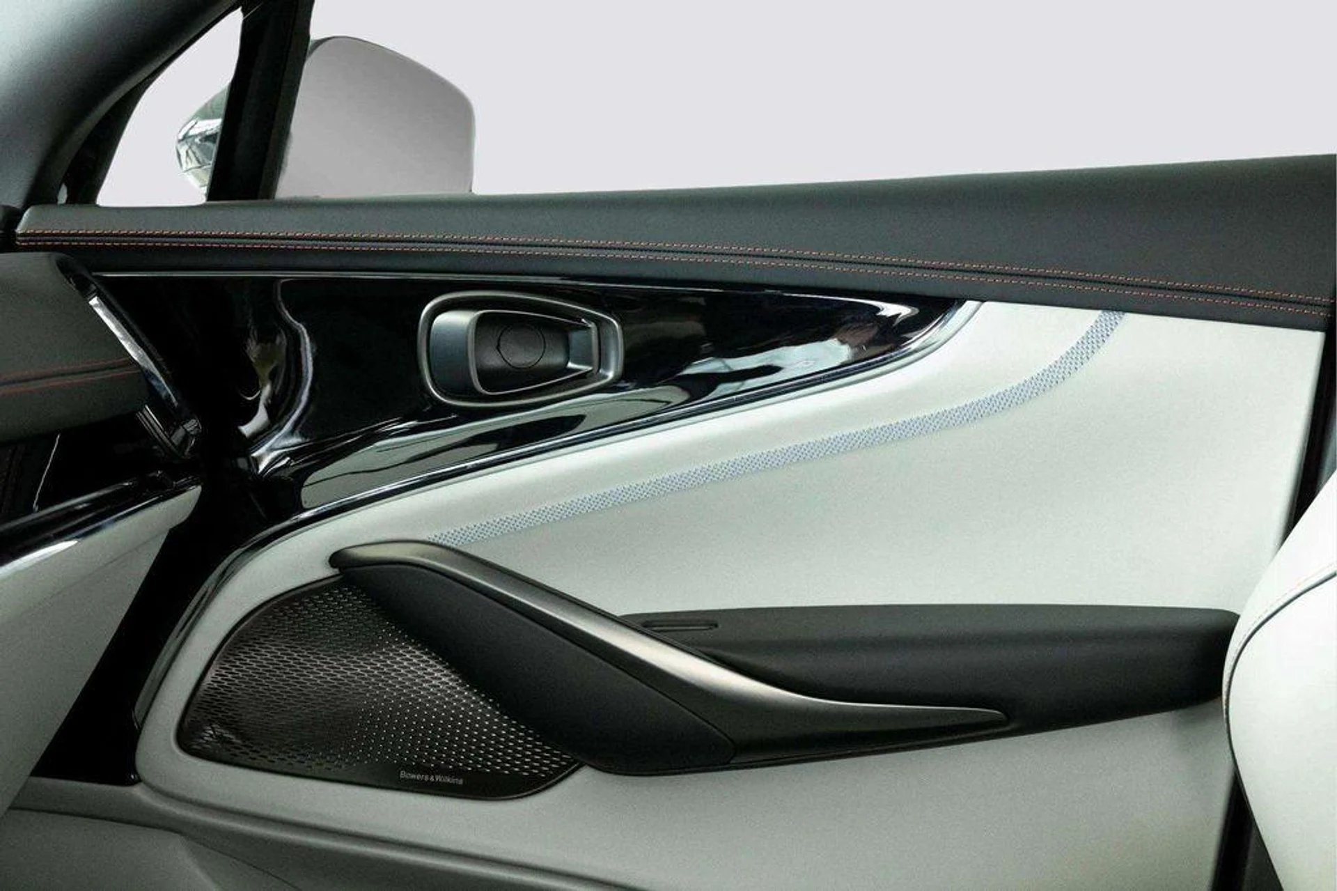 mph014_3160534047_b_S_Hb_Ybw_LB_Zc_X_Hv53_XI_Wz_V6_A5_Ez4_d808c35e0d