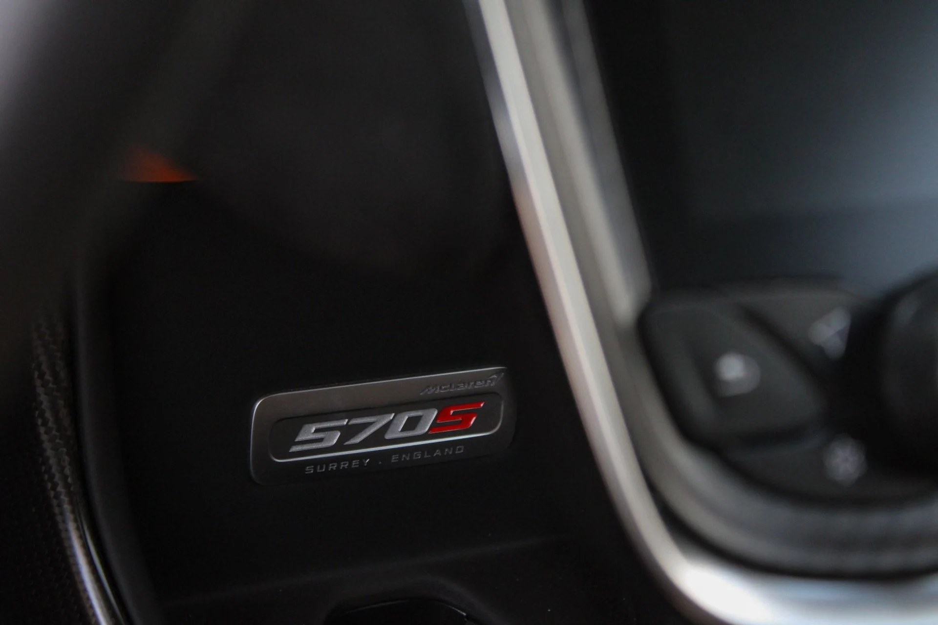 mph014_3161574157_Used_2019_MCLAREN_570_S_1727566589_8592468ddc