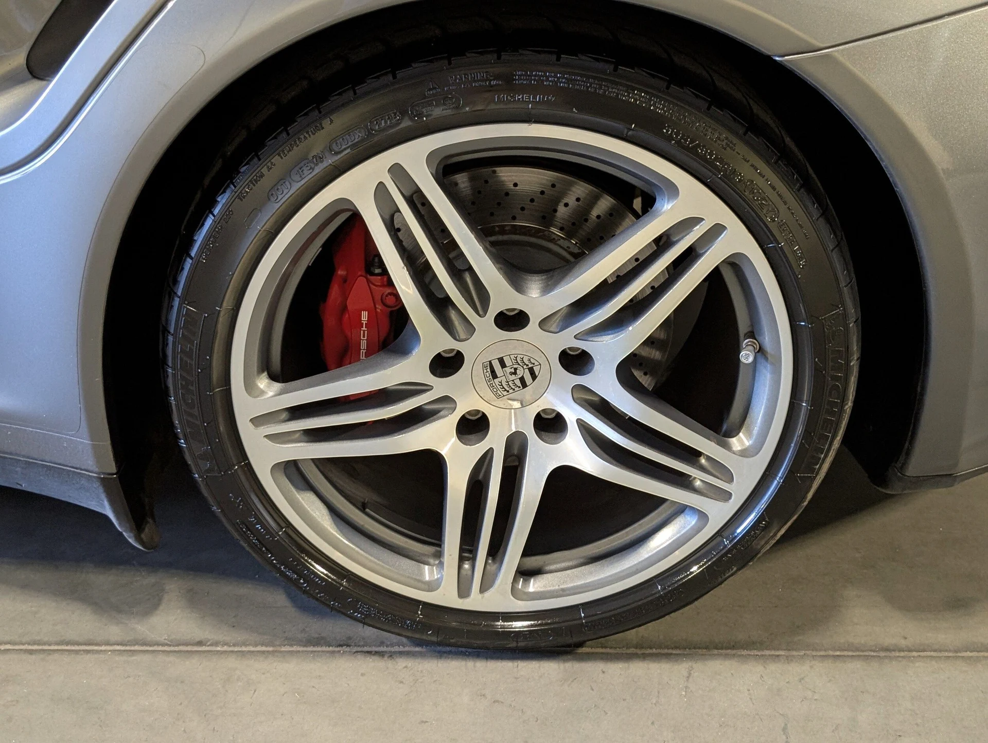 mph014_3164559589_039aa278b6aeaf90b780bb3cba4280c0x_0a1f5616d4