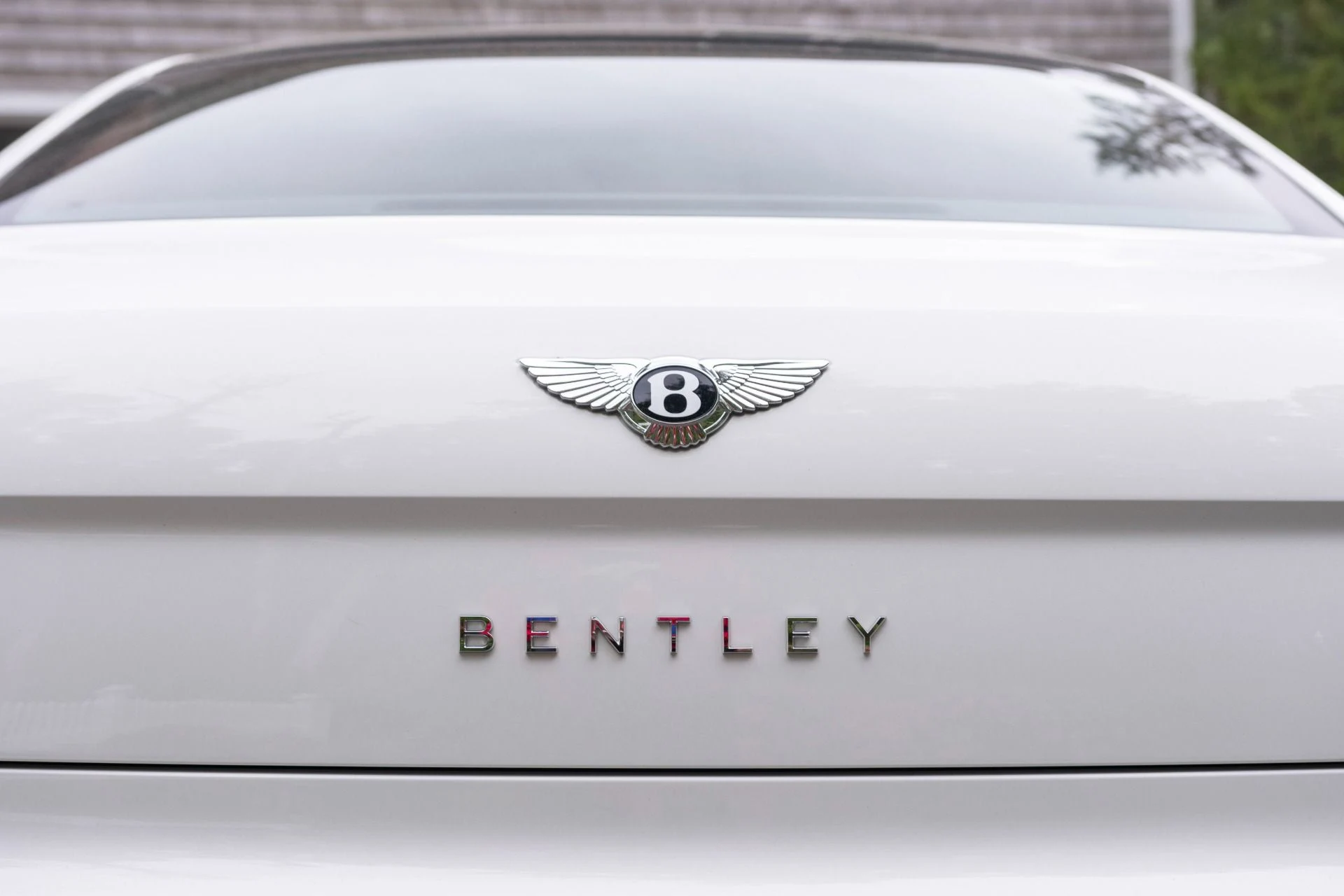 mph014_3171696632_Used_2024_Bentley_Flying_Spur_V8_1779398452_acae9674b0