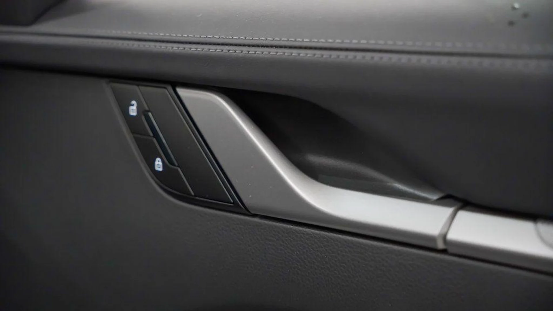 mph014_3172671288_x_g_Y_Imv_W_Cri5va99w_G_Kv_Njzr_Oy_E_8809593ffd