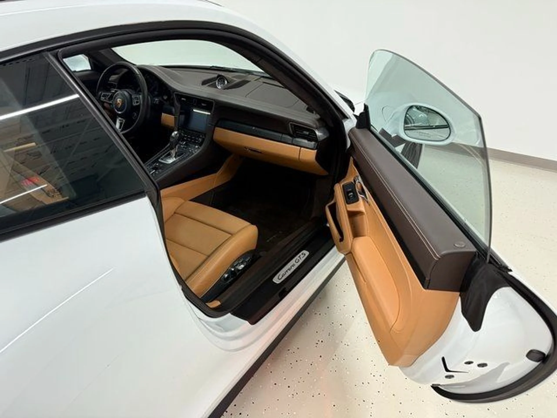 mph014_3177969123_8109b8ccc915618cf864067c4b1ce15d_5b754e3b73