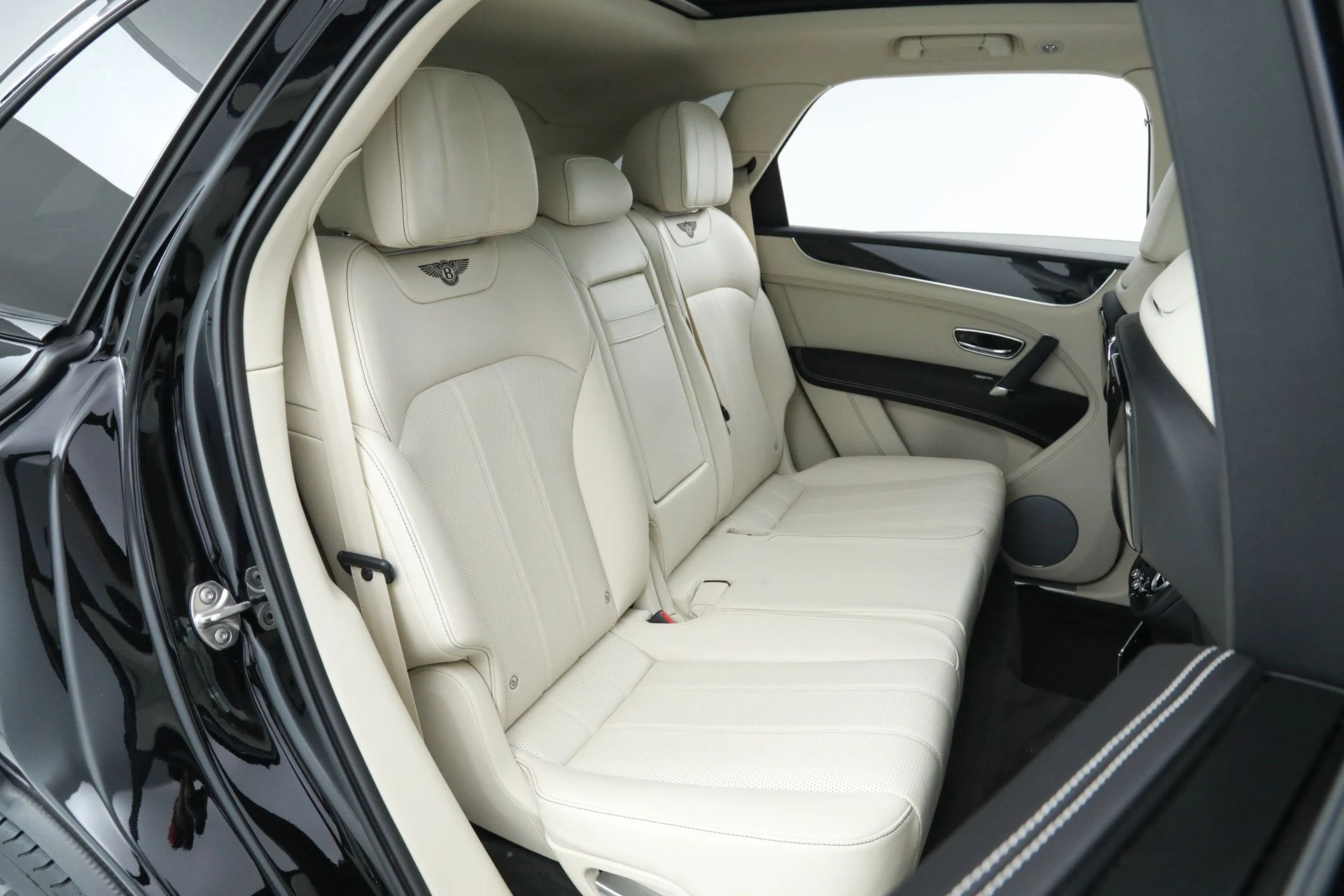 mph014_3183563094_0747aa6d092f92a452c8f2e896dea112_0745ab16f9