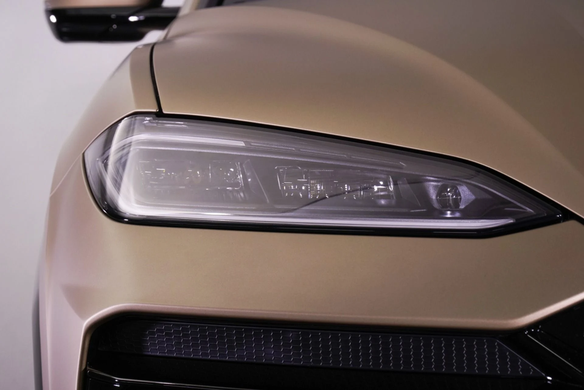 mph014_3191131165_New_2025_Lamborghini_Urus_SE_1760546731_90b8e8b05d