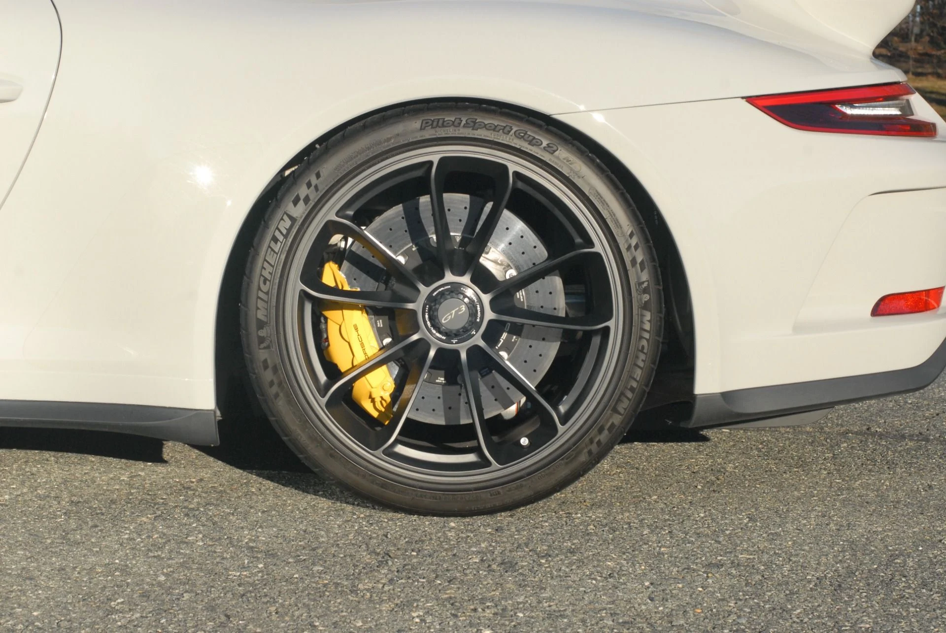 mph014_3193306703_Used_2018_Porsche_911_GT_3_1764615089_d82fb99fba