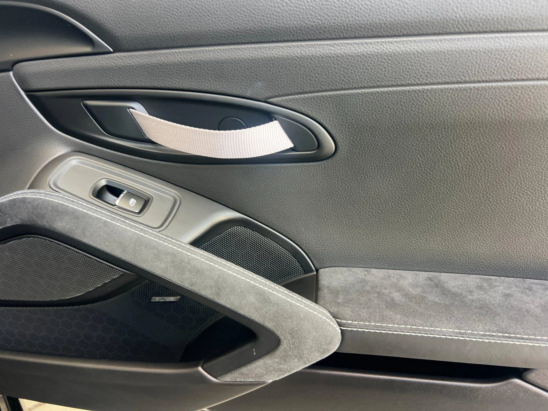 mph014_3194145986_Used_2021_Porsche_718_Cayman_GT_4_1780474823_4d9e4d8317