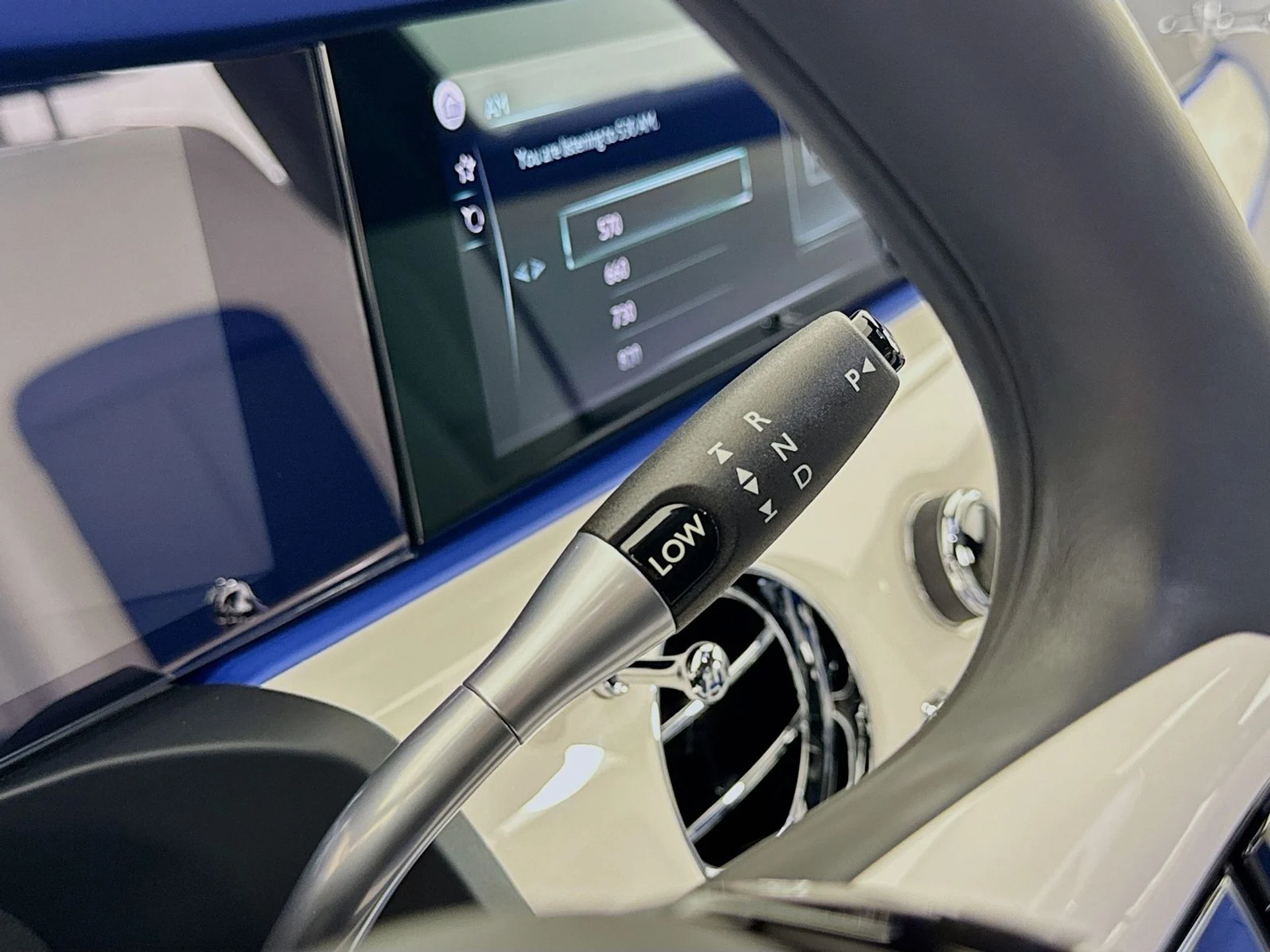 mph014_3194483115_21b4934bc734d23058f600e7bf2456c1x_a646988557