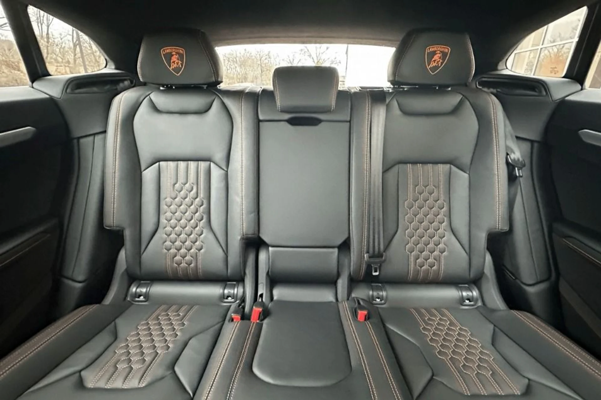 mph014_3198936846_New_2025_Lamborghini_Urus_SE_1765782567_fde971d450