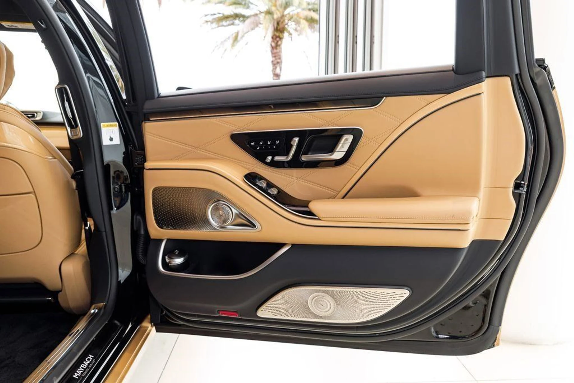 mph014_3207096040_6a74be76f4094b47838c2f61b2086837_30902f97d7