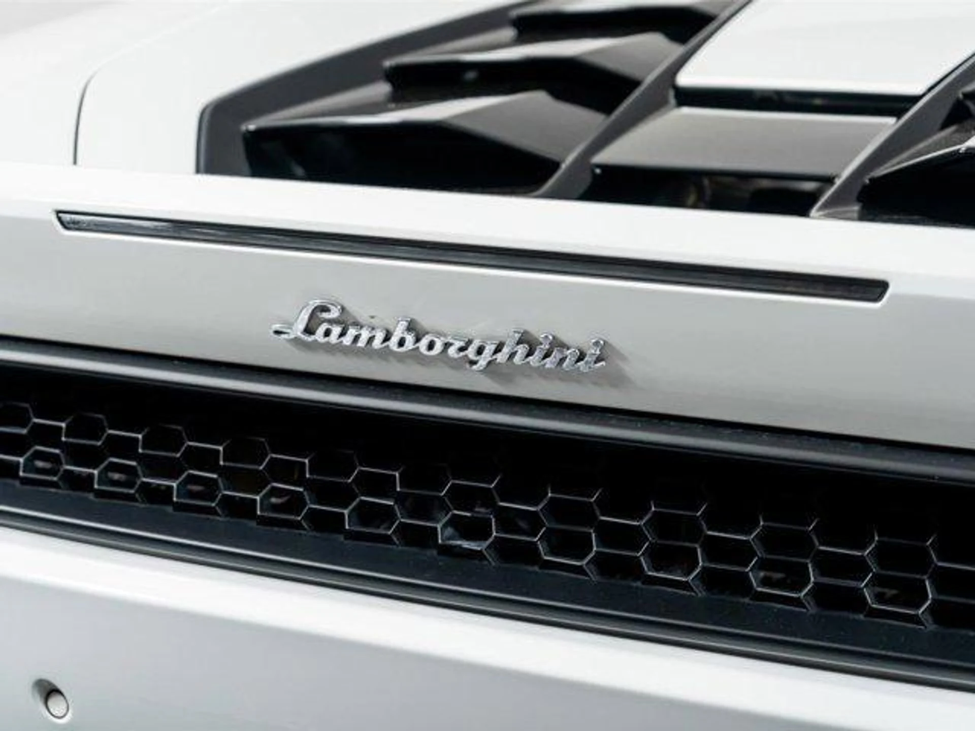 mph014_320764901_ik0sjfql4_Fk7_J_dsym_U_Ya_GLY_Ti_Q_02f5dae808