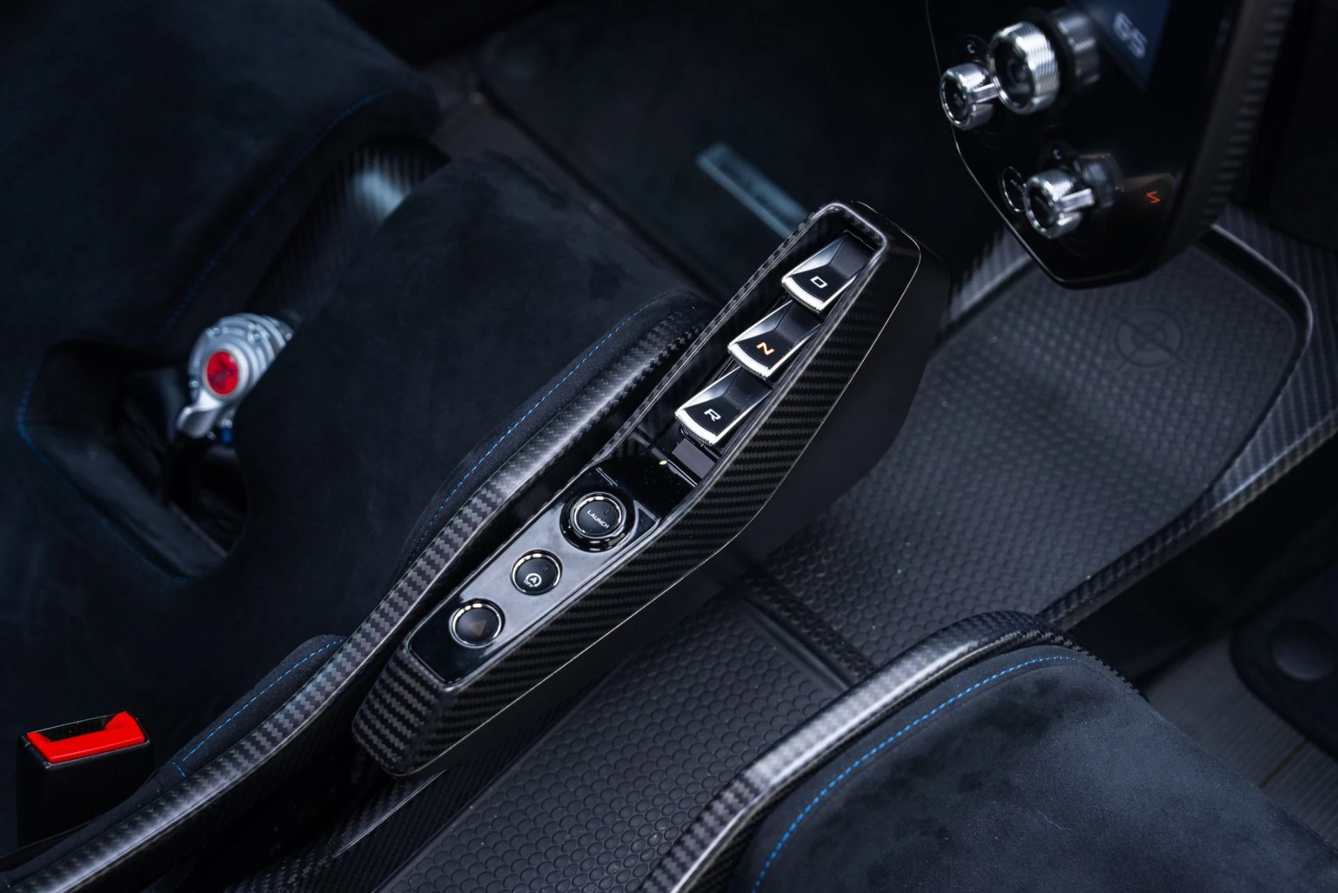 mph014_3229367031_Used_2019_Mc_Laren_Senna_1765845968_6925fe133b