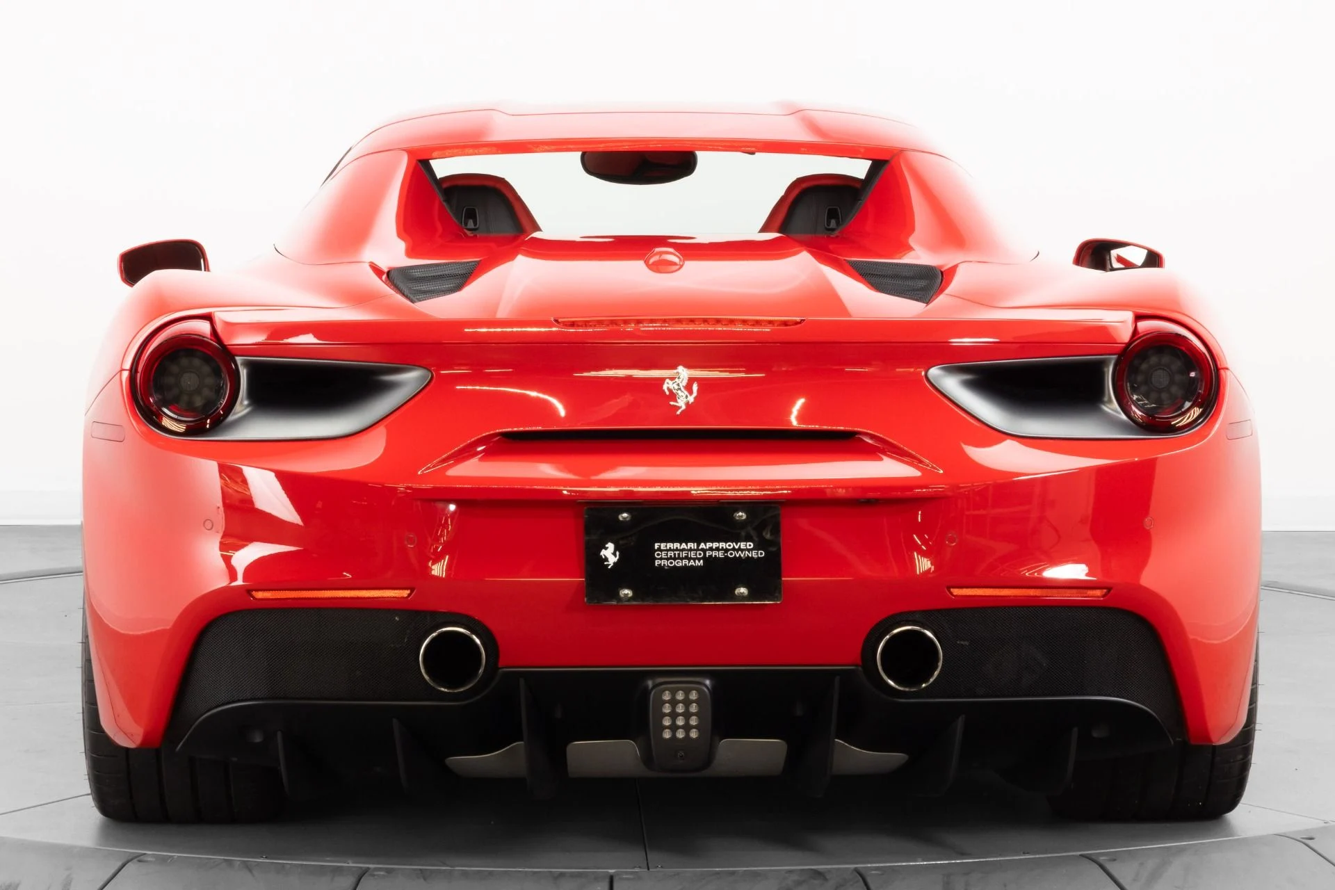 mph014_3229636130_Used_2017_Ferrari_488_Spider_1782928038_92c0c99e3b