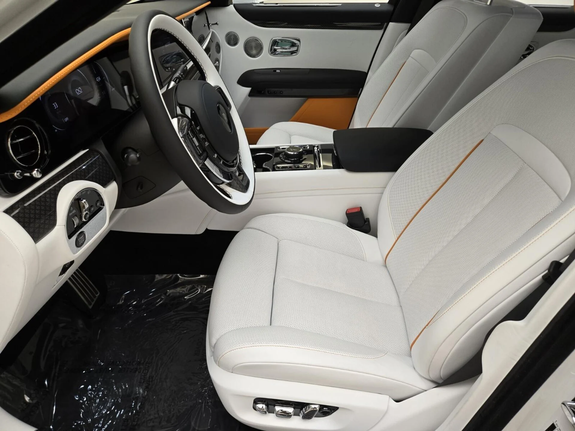 mph014_3231959538_New_2025_Rolls_Royce_Ghost_1753162873_b18a480272