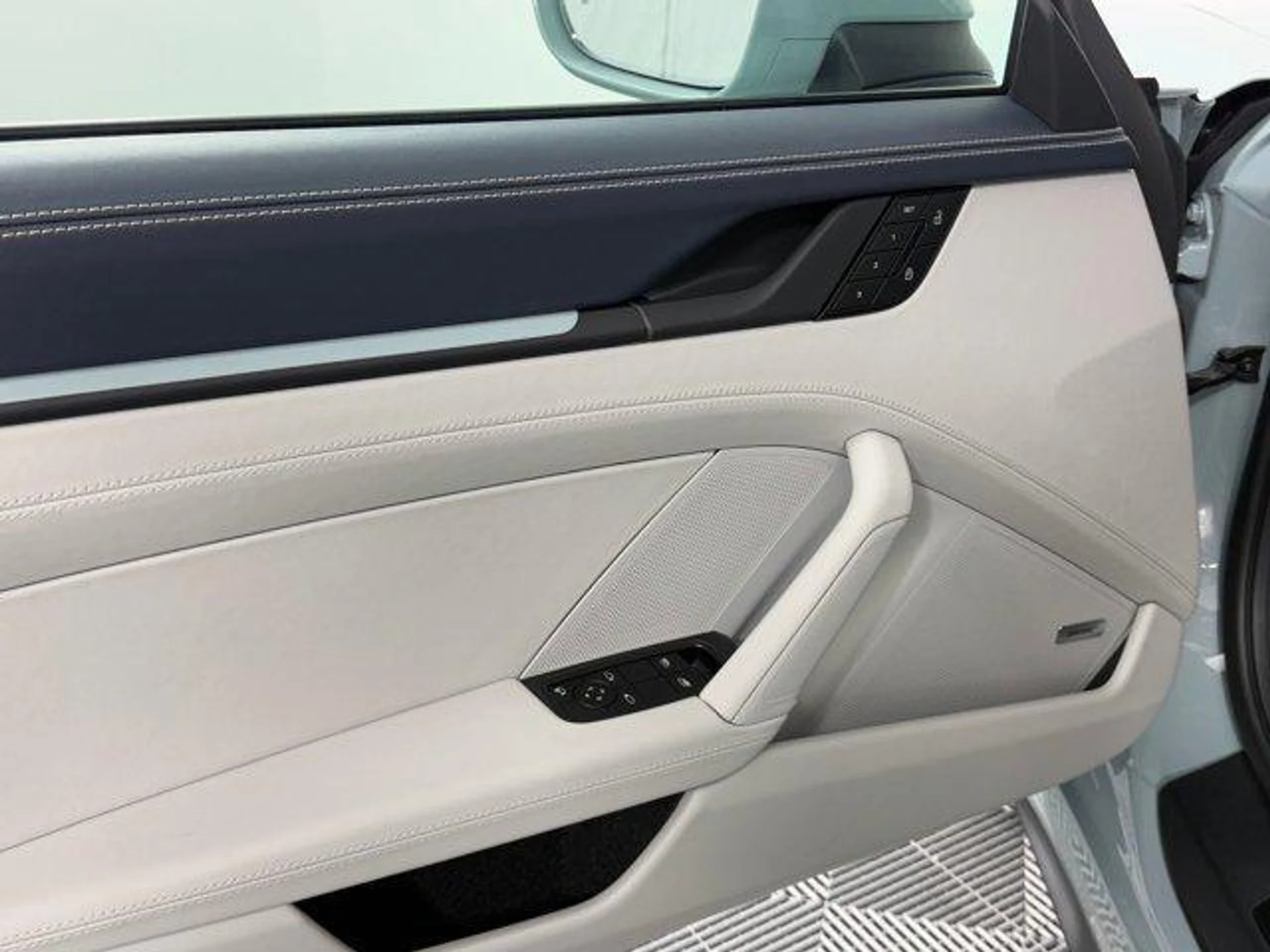 mph014_3239993516_Ko_F8s_Ib_C_Qz_T_Bn_Dk_YE_569_Ein2_YU_8_de123ceaf7