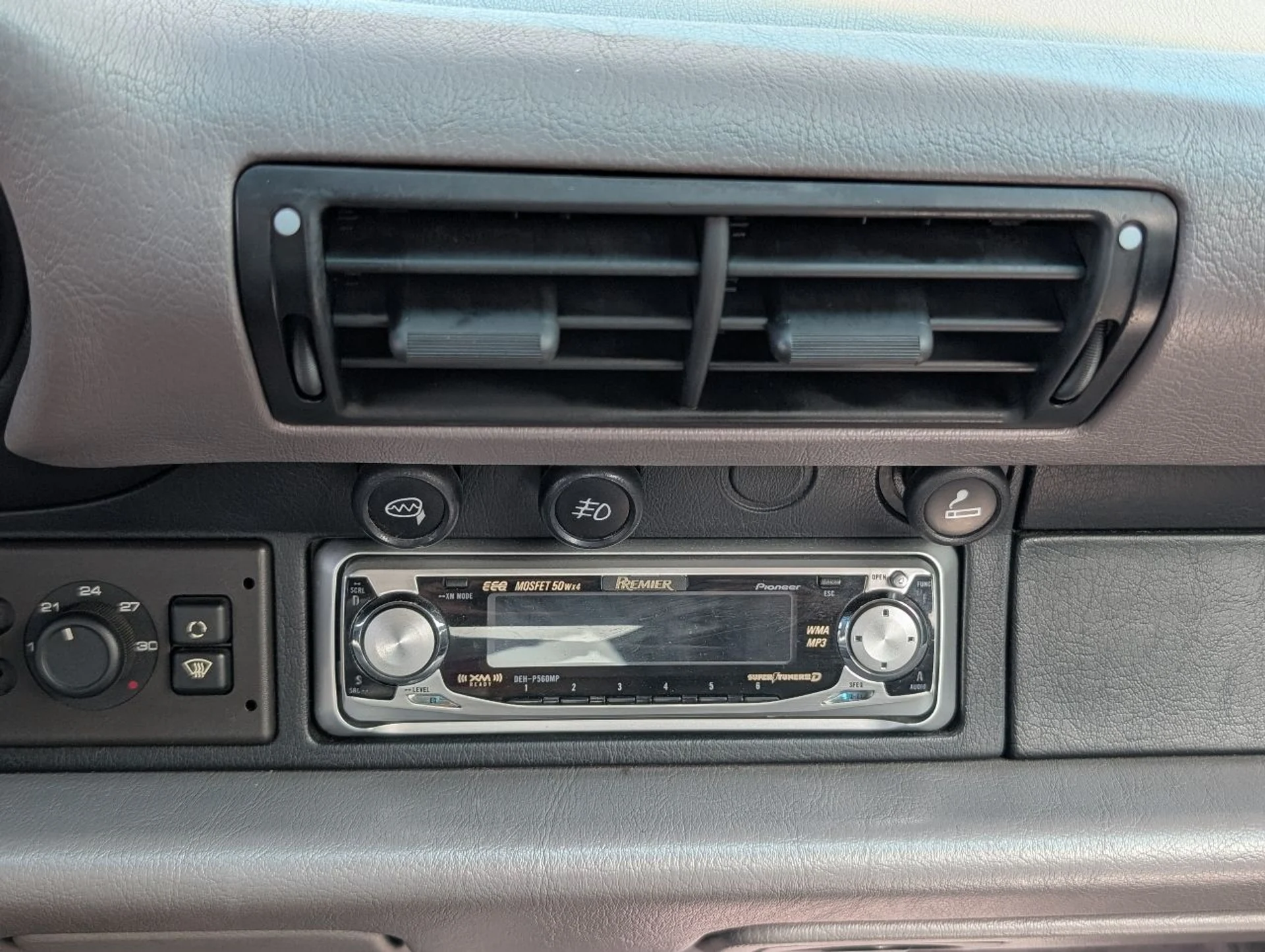 mph014_3241104145_d7aad73d05f282a93ecb79bdbeda1b5d_09eeb90ce9