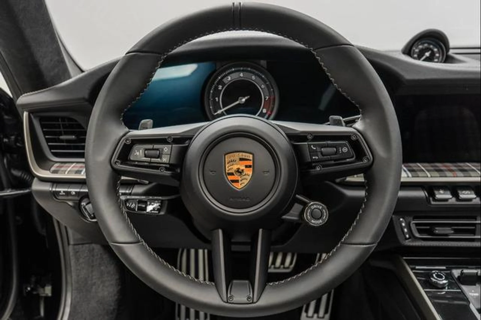 mph014_3243461738_k1ts_Xj77x_Ab2wv56_DR_495i029ns_6fd47fbddf