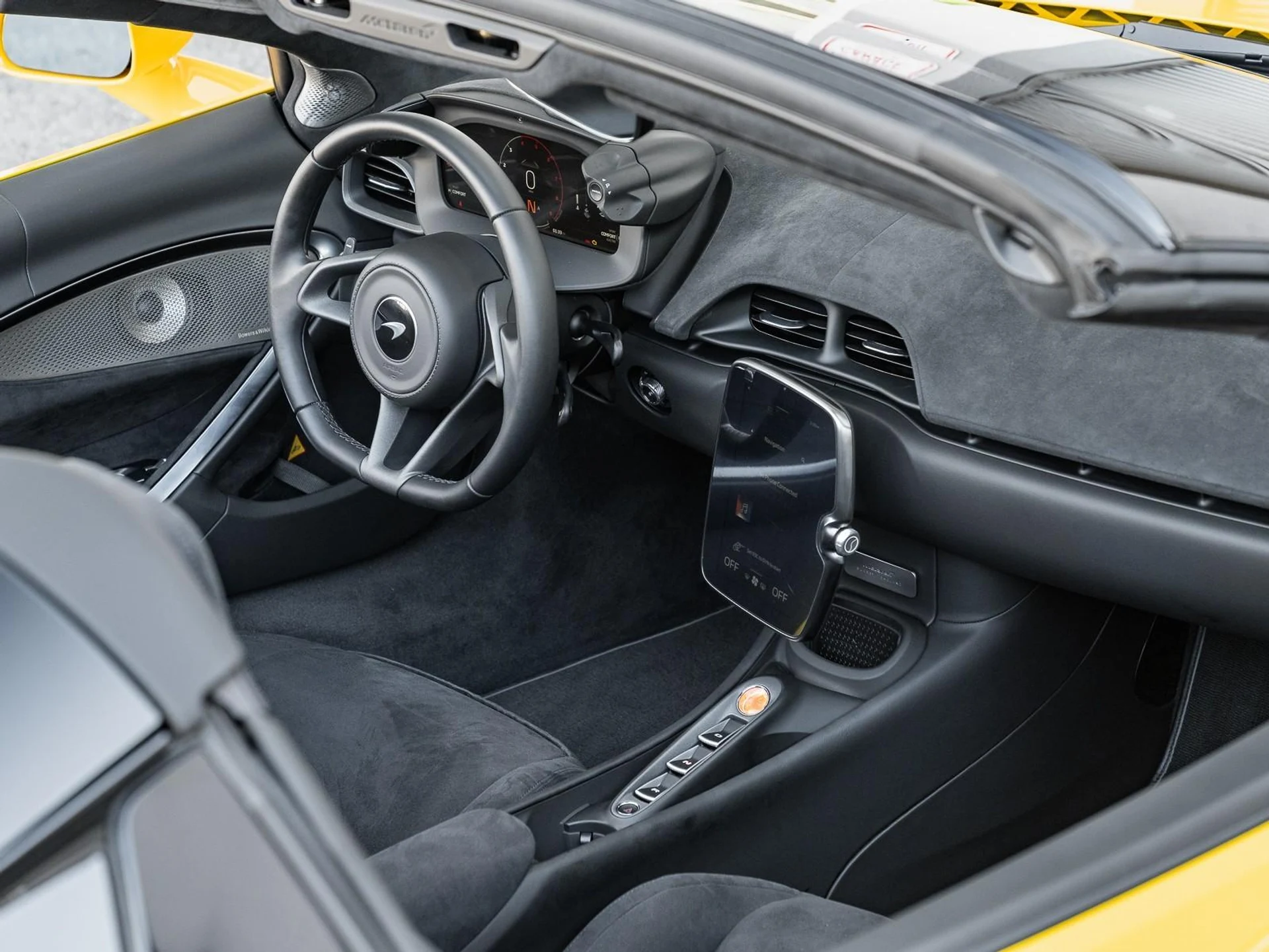 mph014_3244611503_Used_2025_Mc_Laren_Artura_Tech_Lux_1764082915_78674666fa