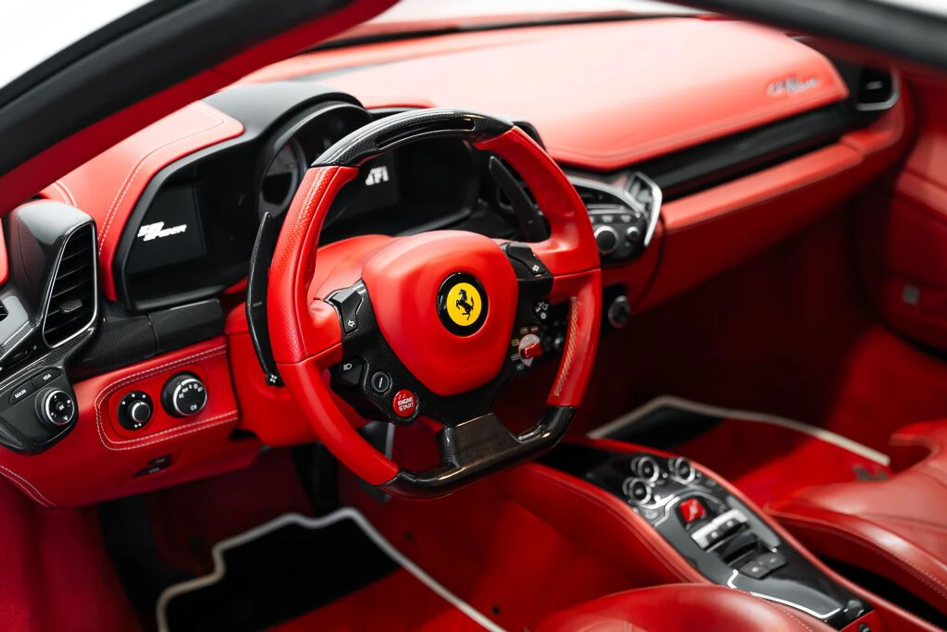 mph014_3245058183_ferrari_458_italia_2013_jpg_v_1754355020_1fc8e50970