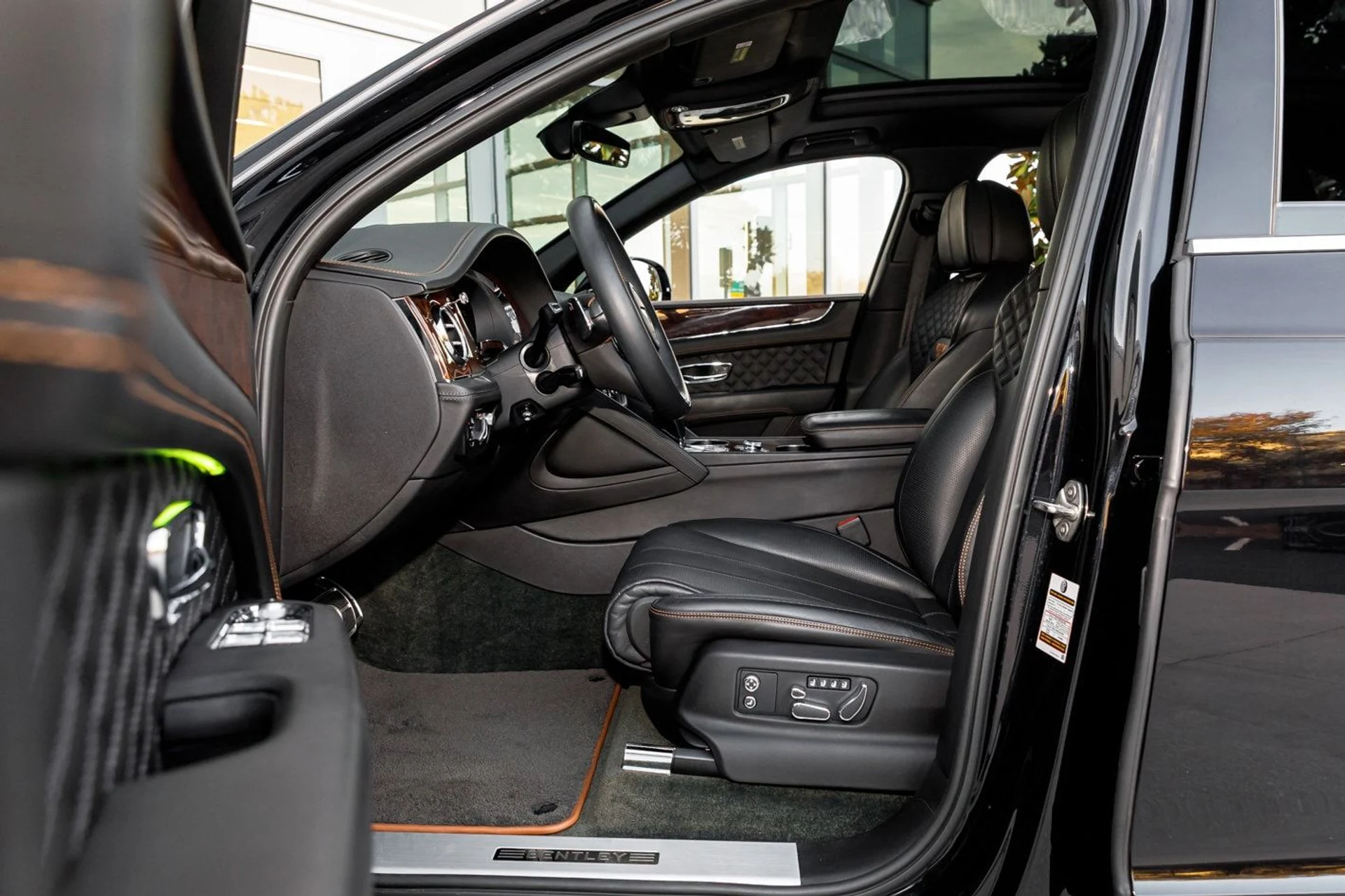 mph014_3245227452_a14776134449a47b93d03355ba09bf5ax_5663e382df